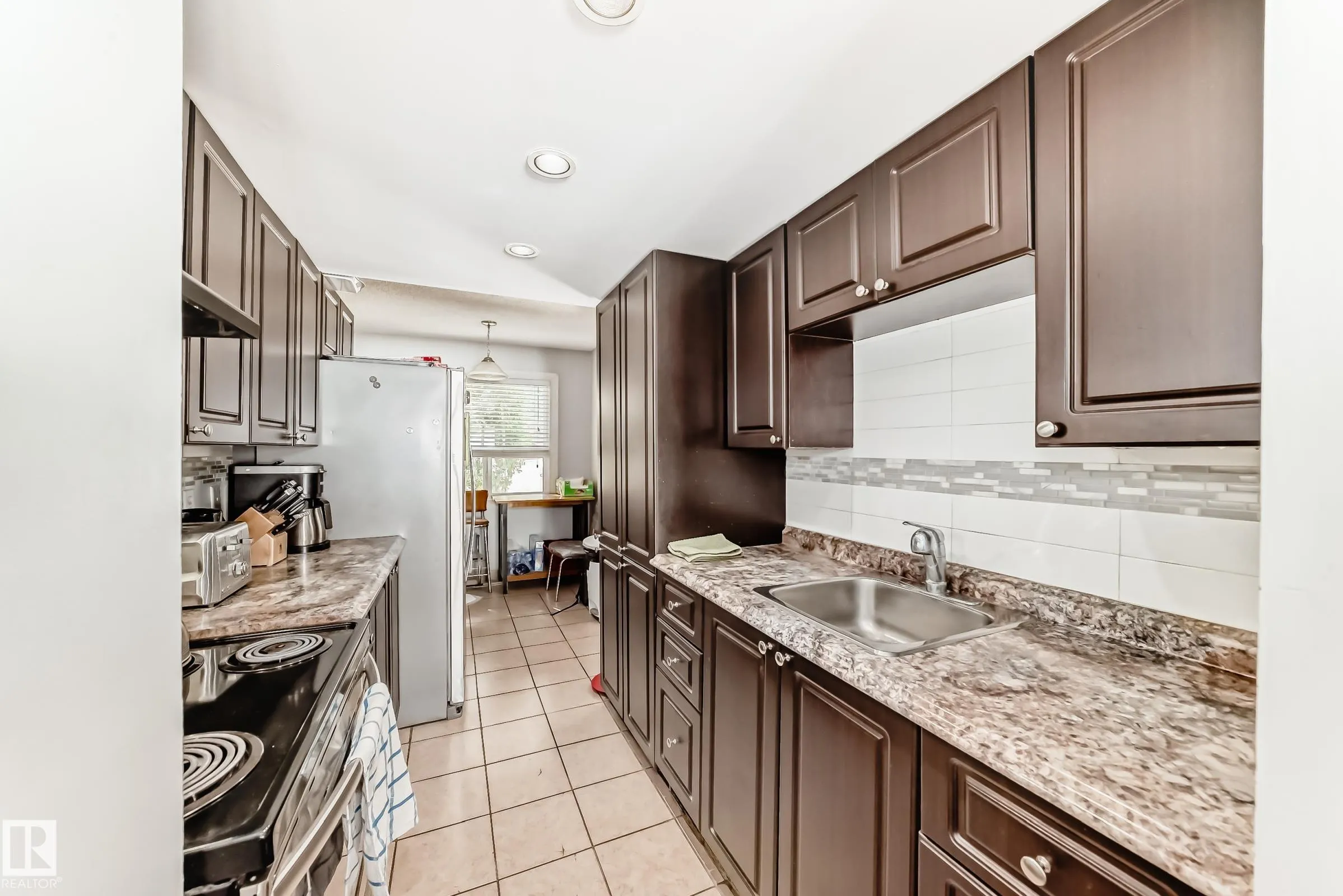53 LAKEWOOD Village