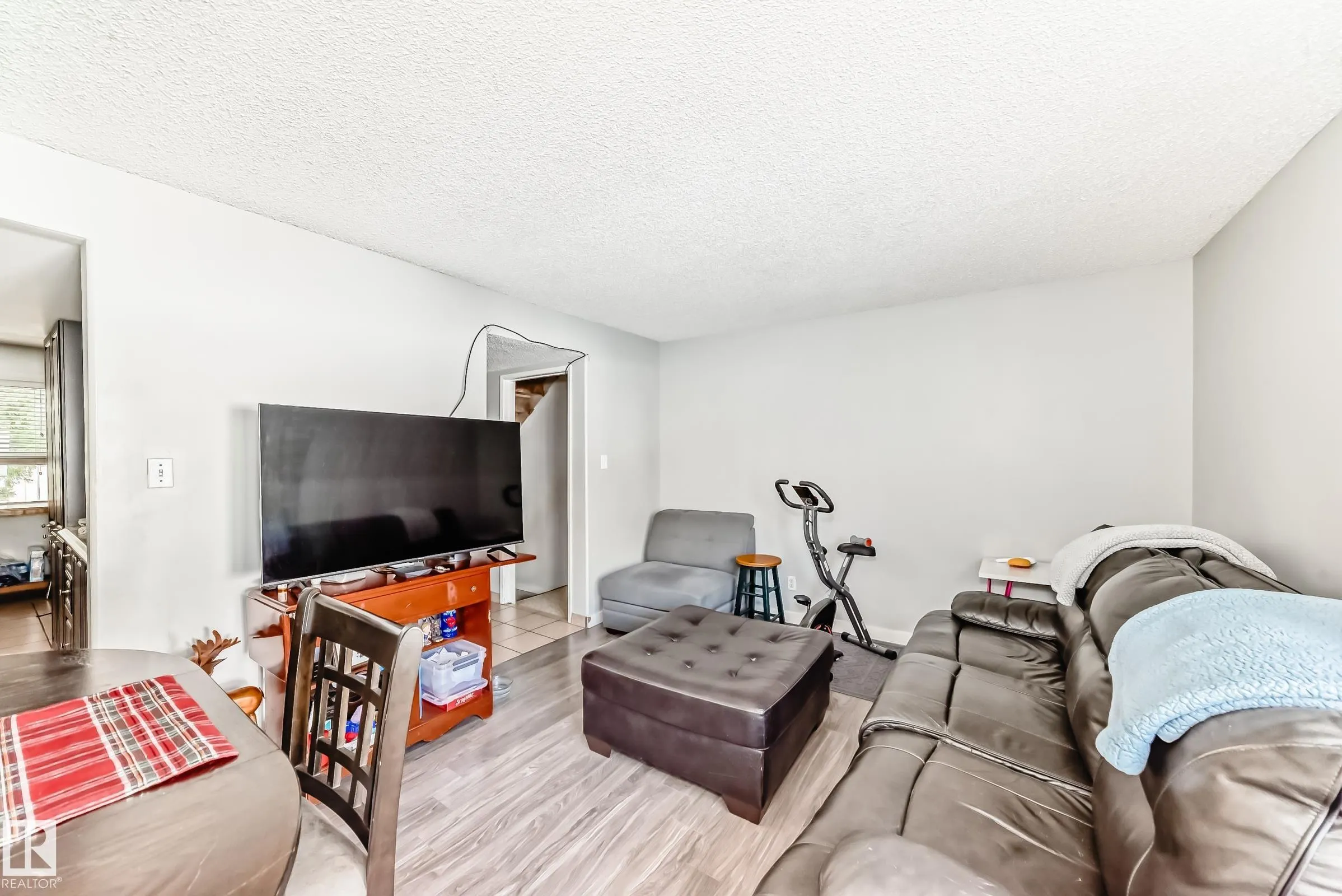 53 LAKEWOOD Village