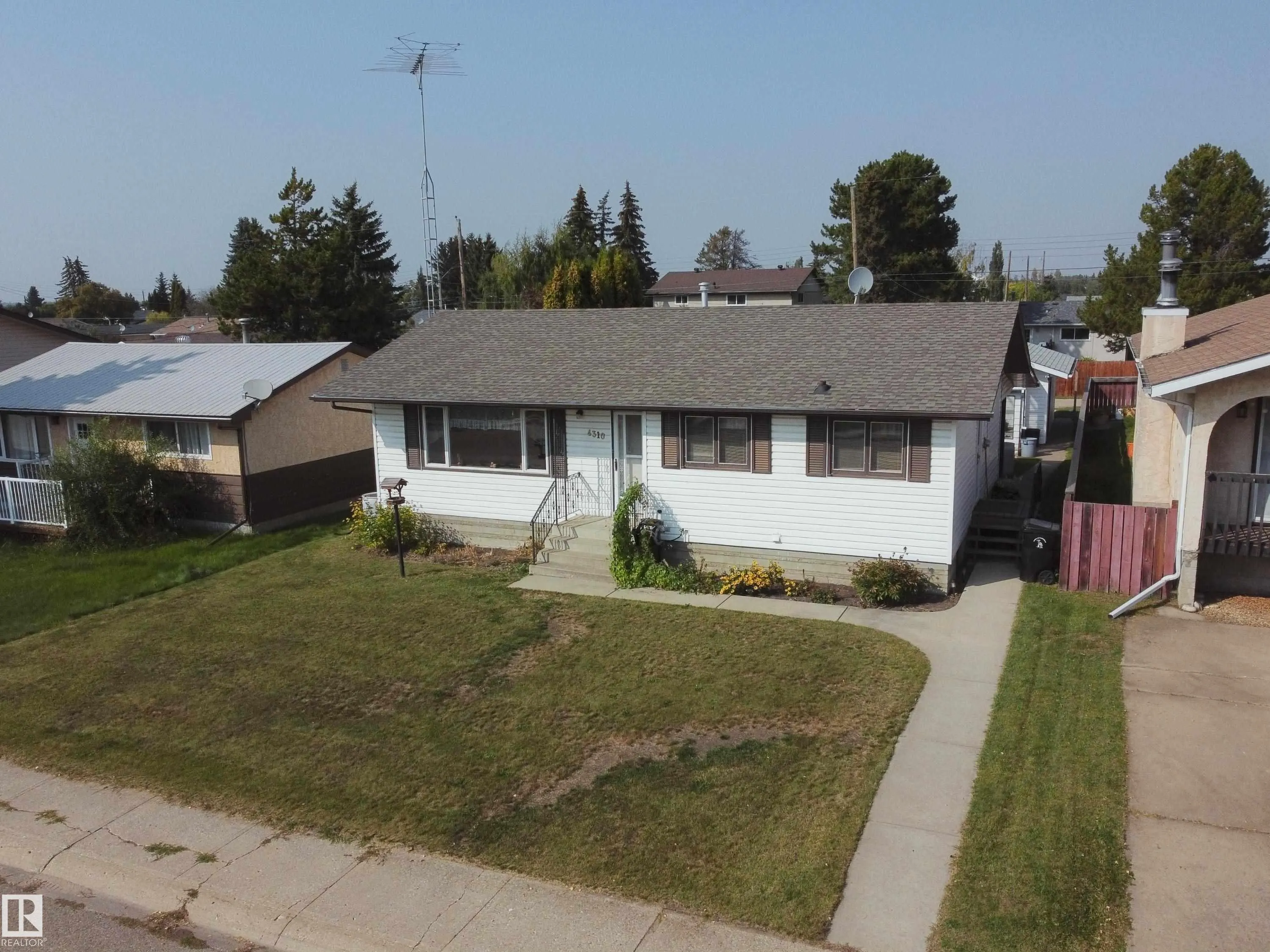 4310 56 Avenue