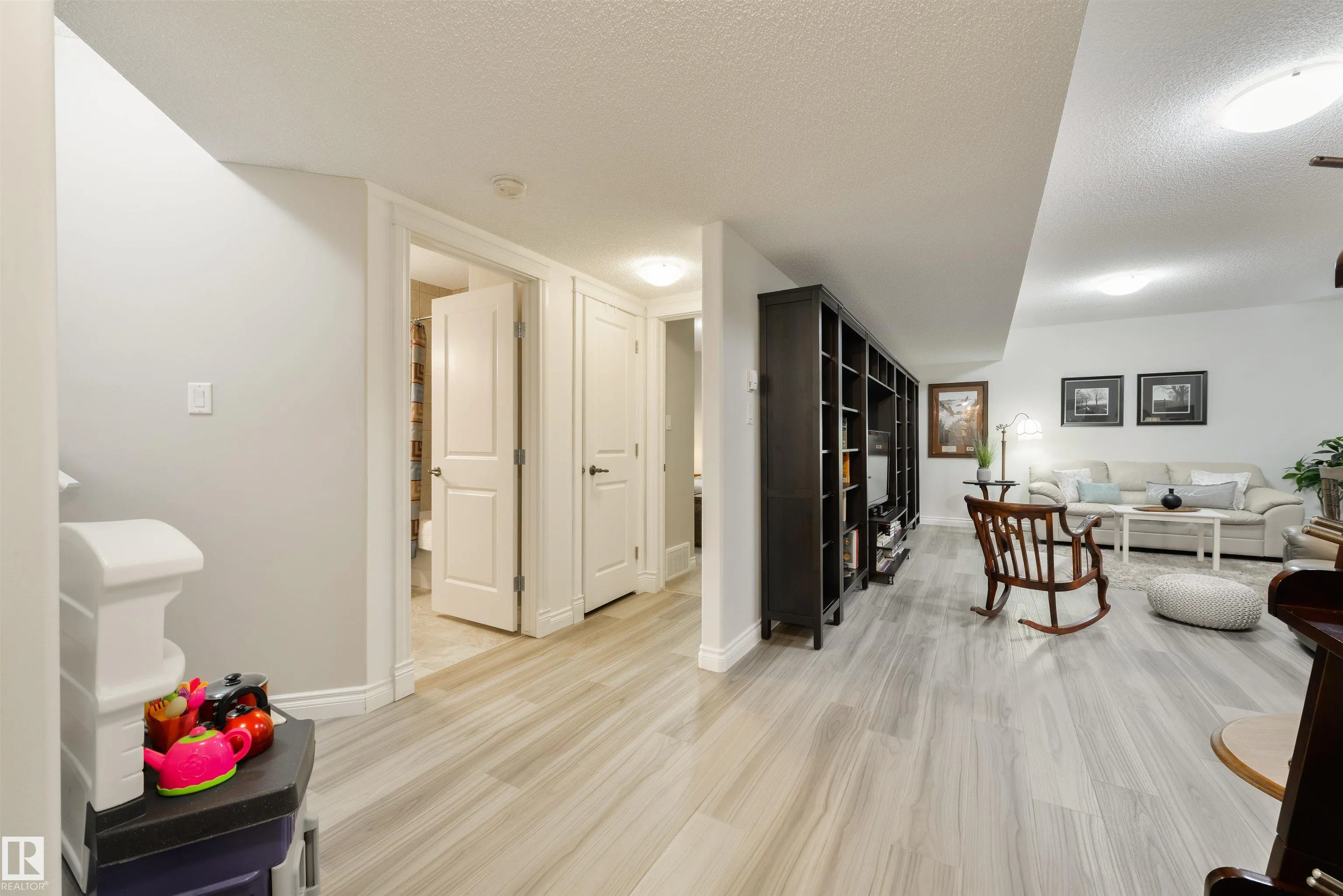 120 KEYPORT Circle