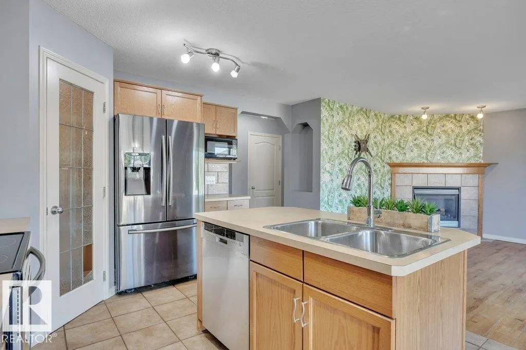 128 SOUTHFORK Drive