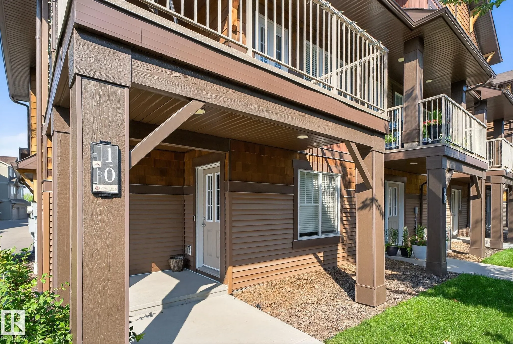 1005 GRAYDON HILL Boulevard