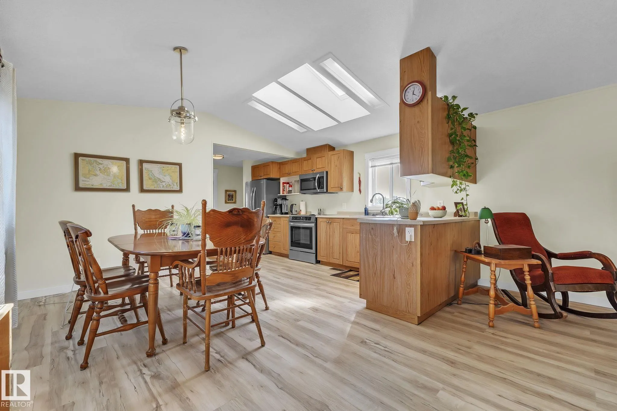 56118 RGE ROAD 240