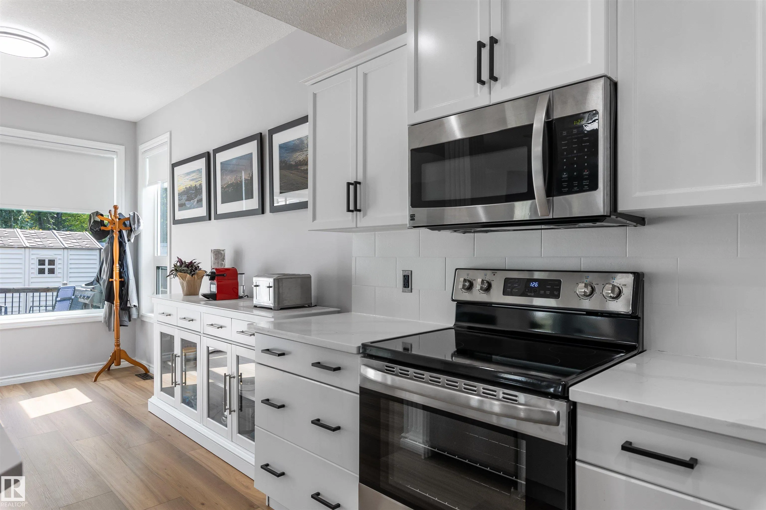 43 AVONLEA Court
