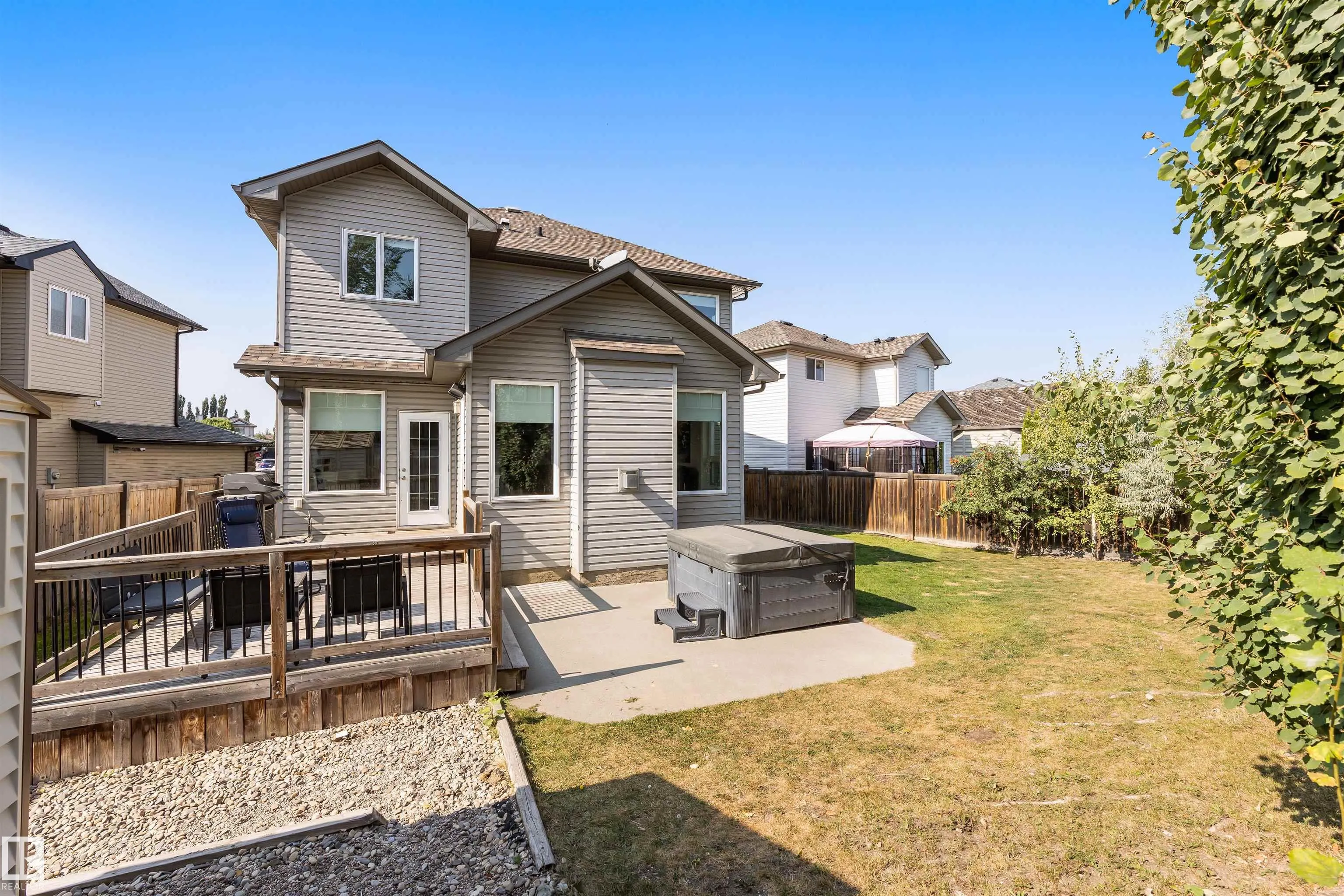 43 AVONLEA Court
