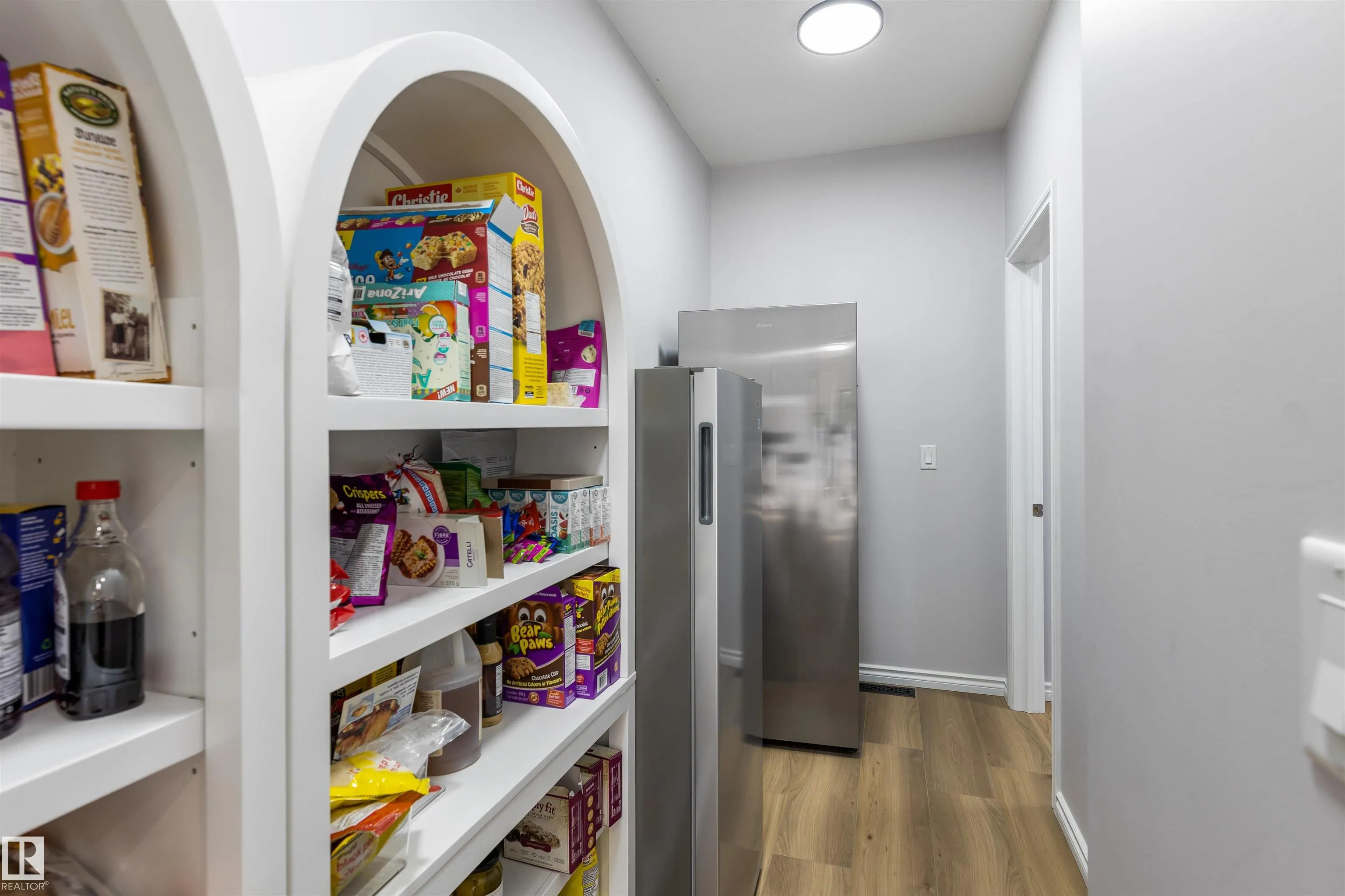 43 AVONLEA Court