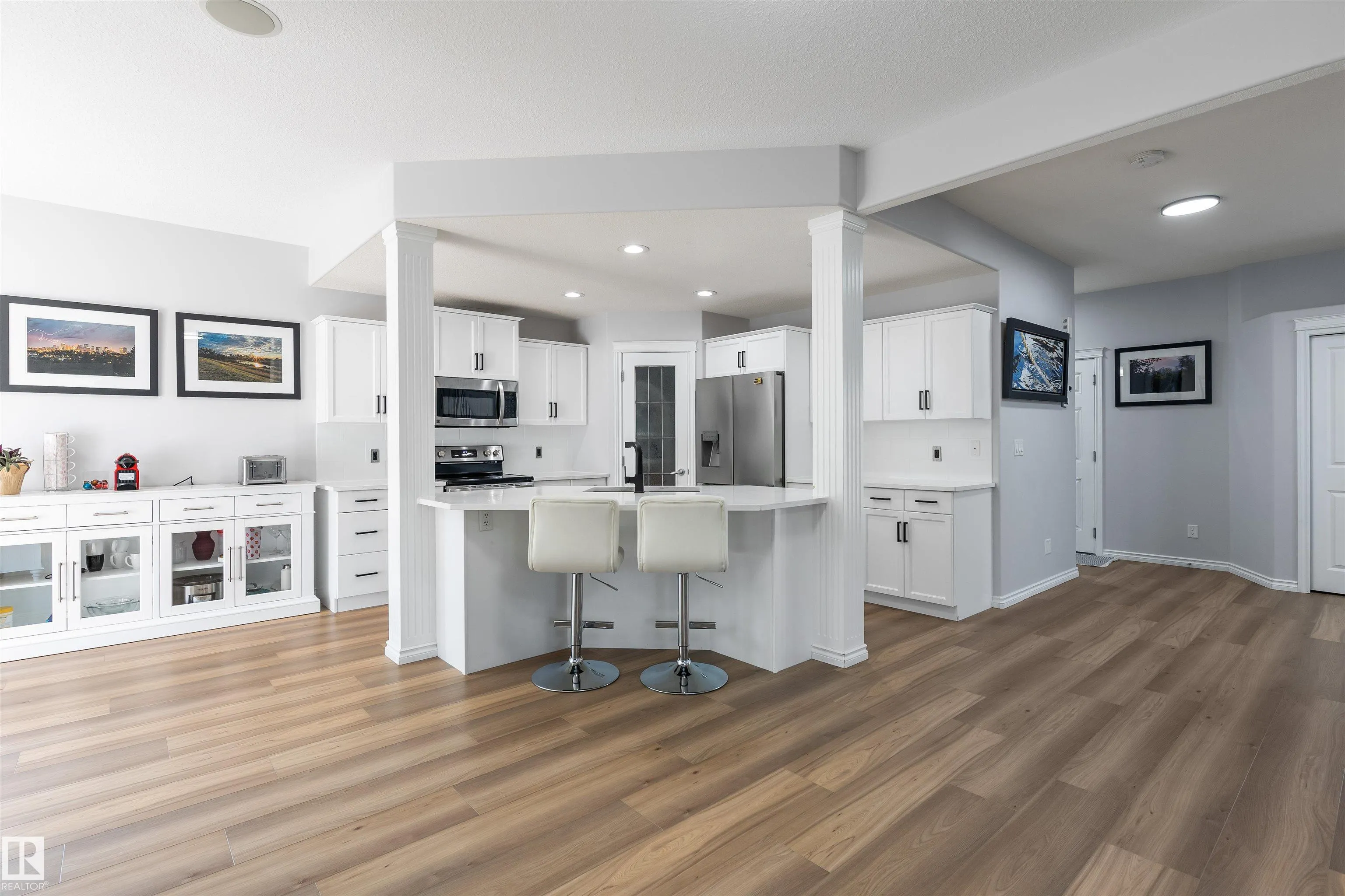 43 AVONLEA Court
