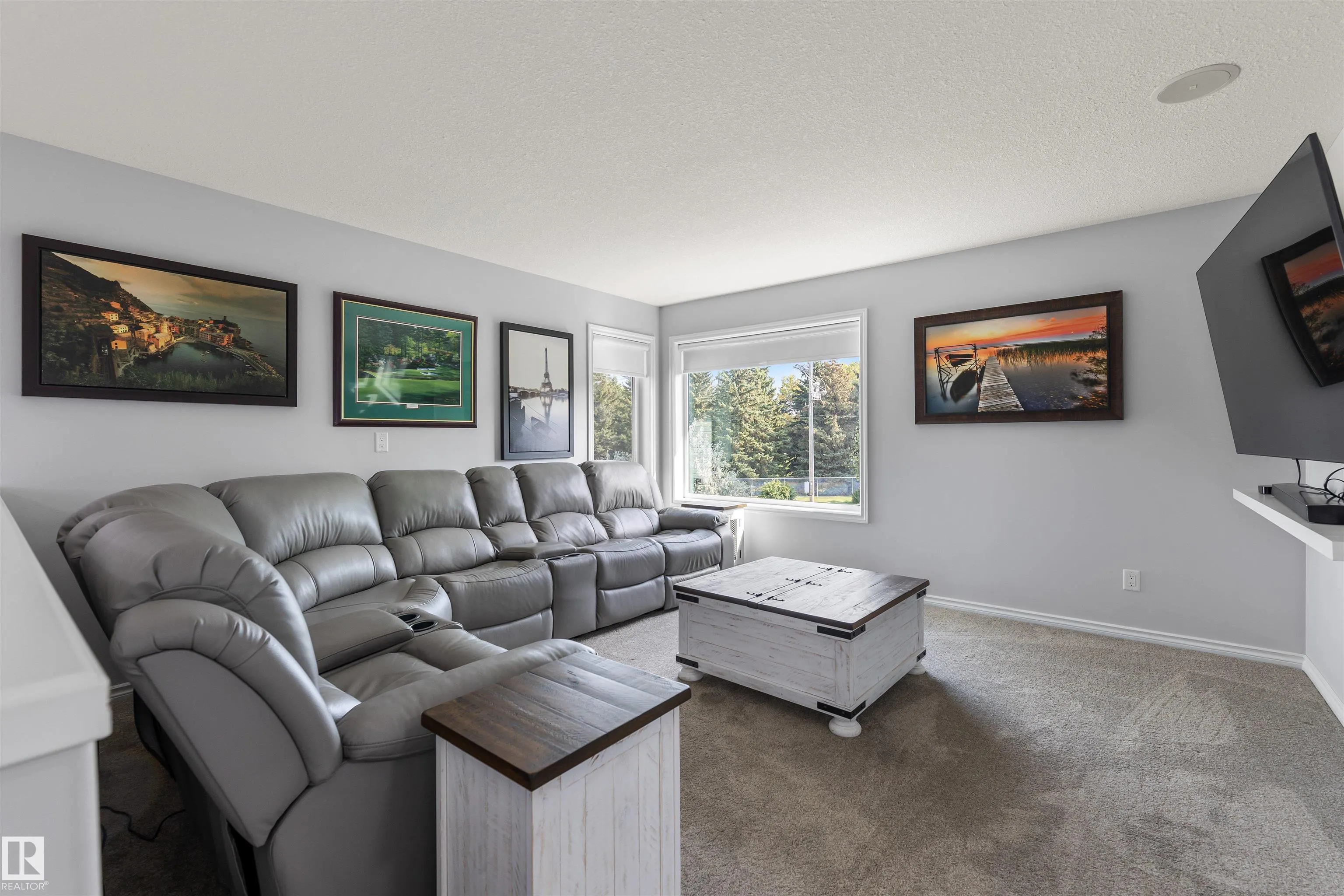 43 AVONLEA Court