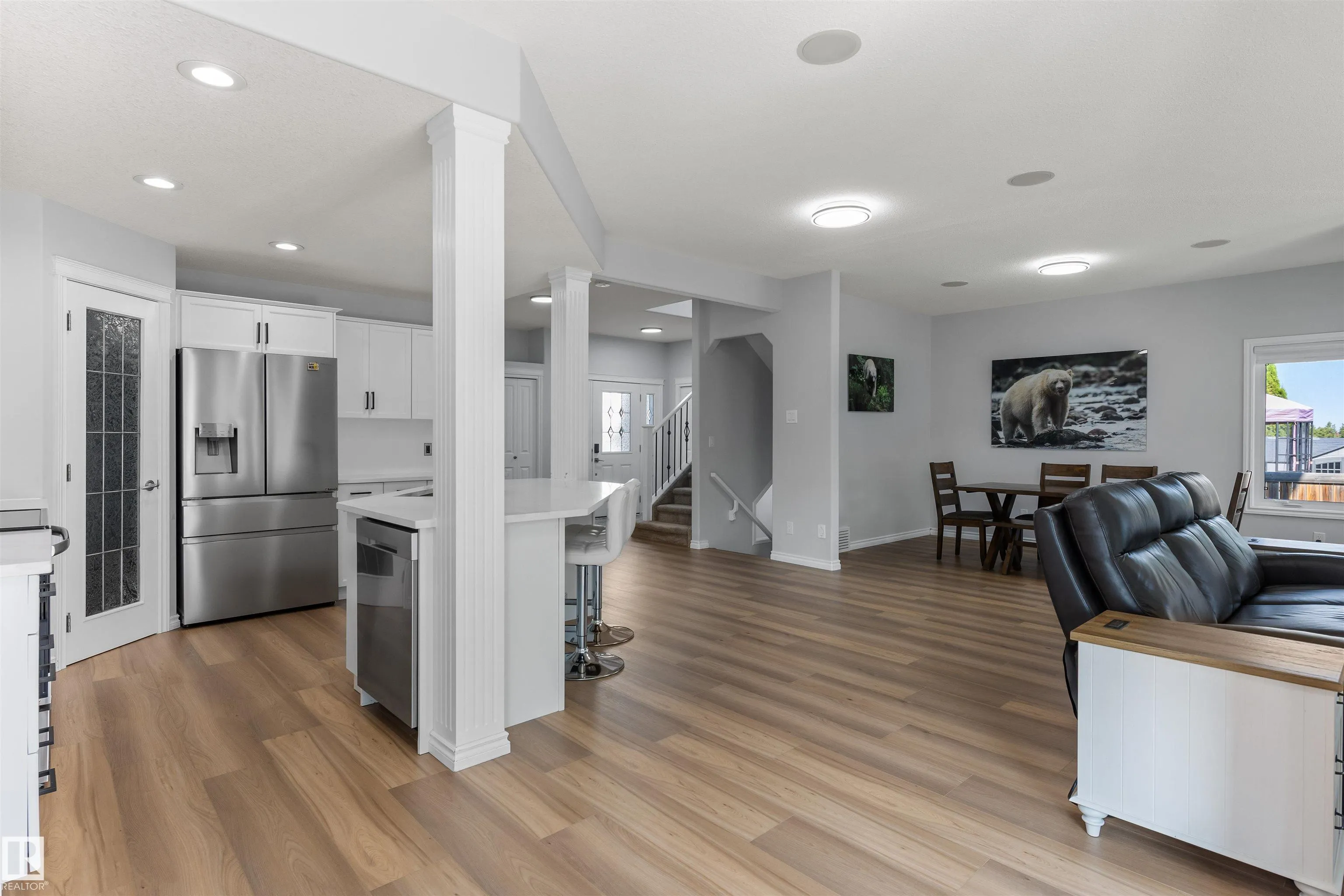 43 AVONLEA Court