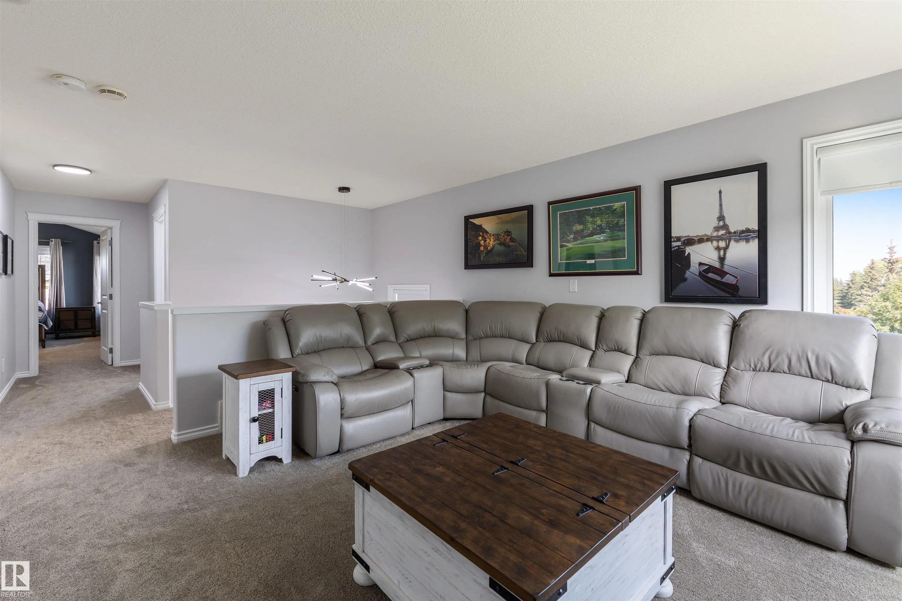 43 AVONLEA Court
