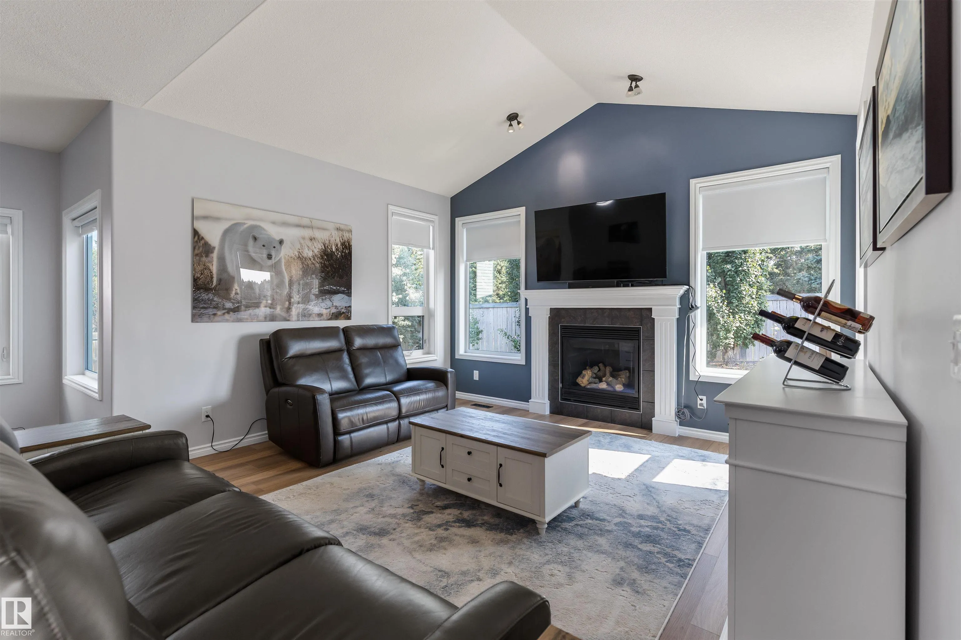 43 AVONLEA Court