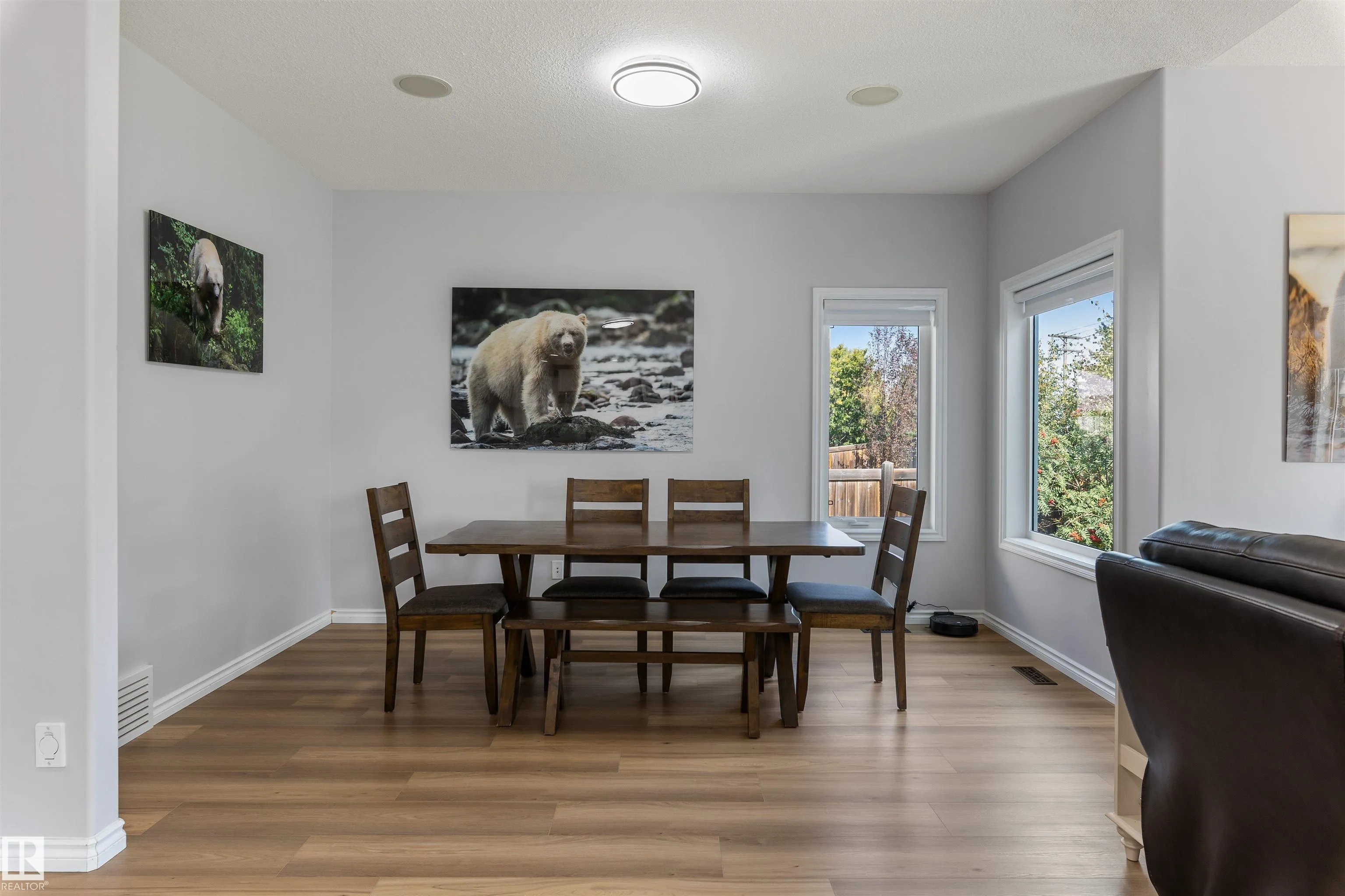 43 AVONLEA Court