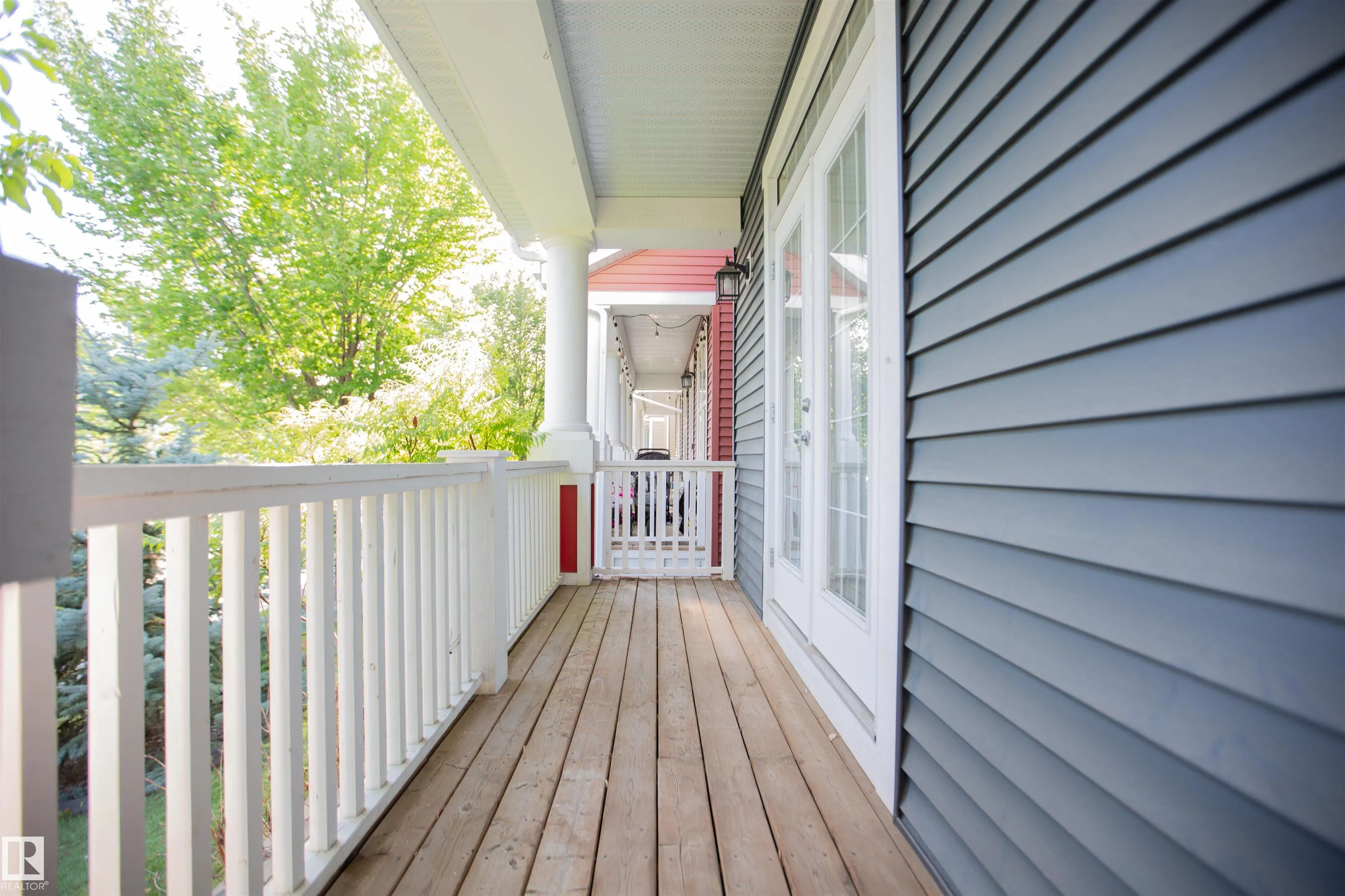 7108 SUMMERSIDE GRANDE Boulevard