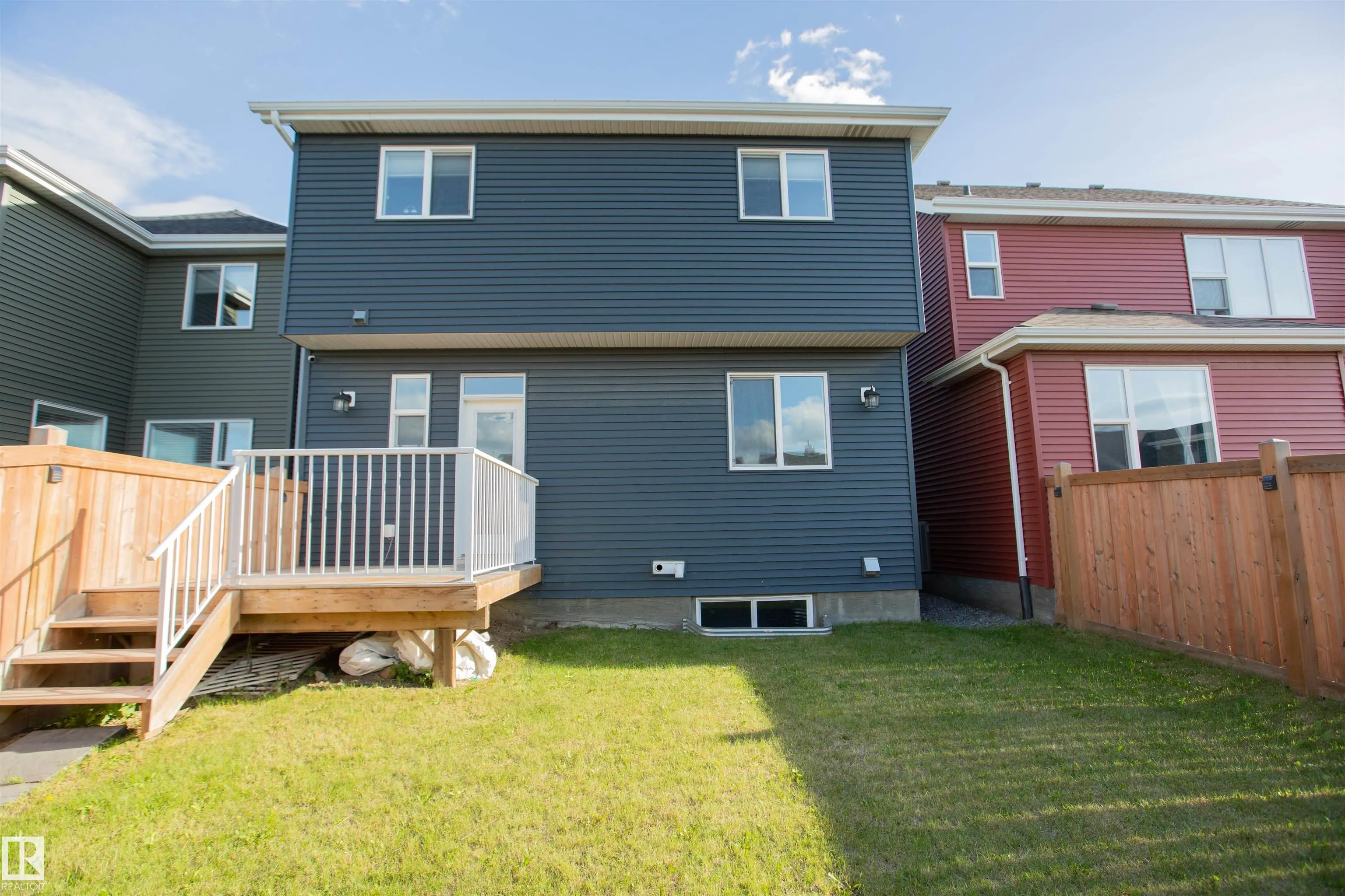 7108 SUMMERSIDE GRANDE Boulevard