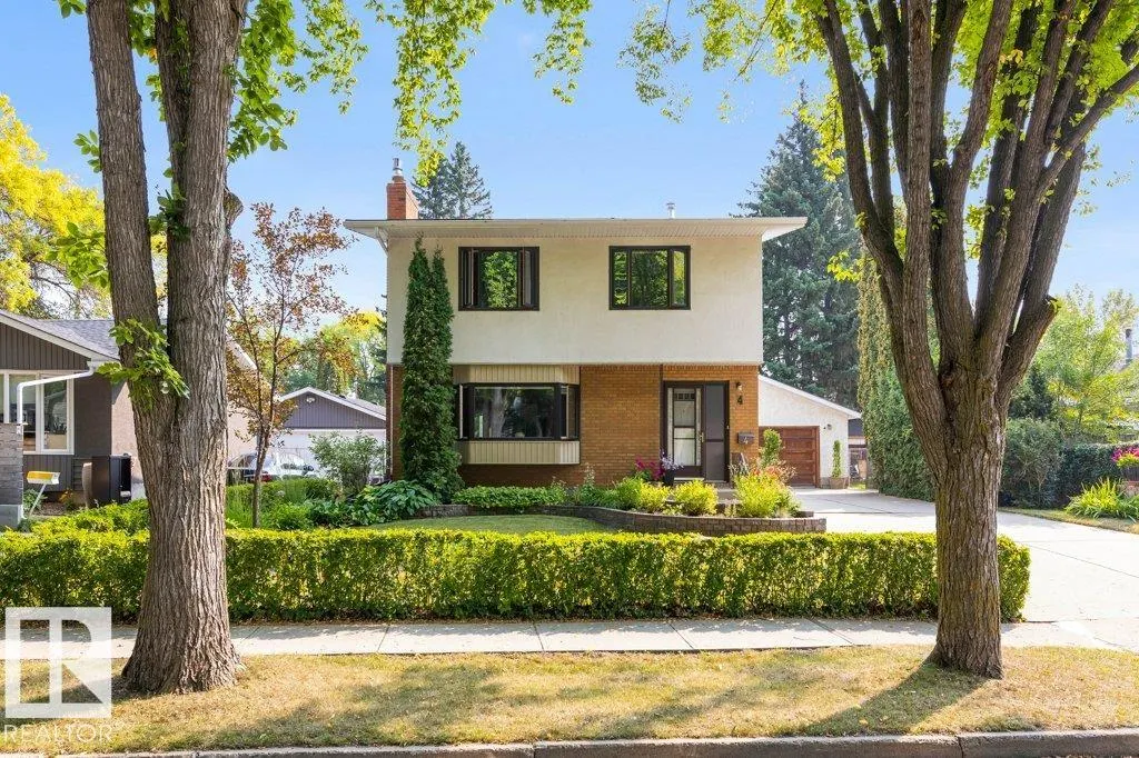4 GORDON Crescent