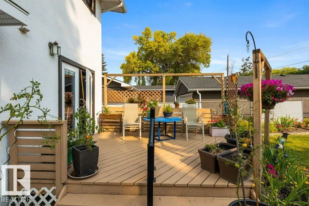 4 GORDON Crescent