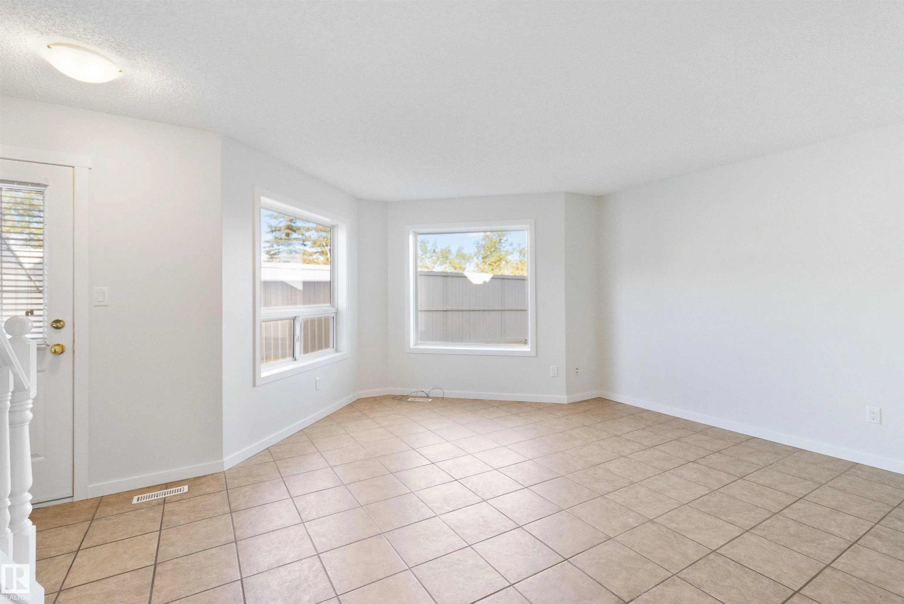 10 CRANBERRY Drive