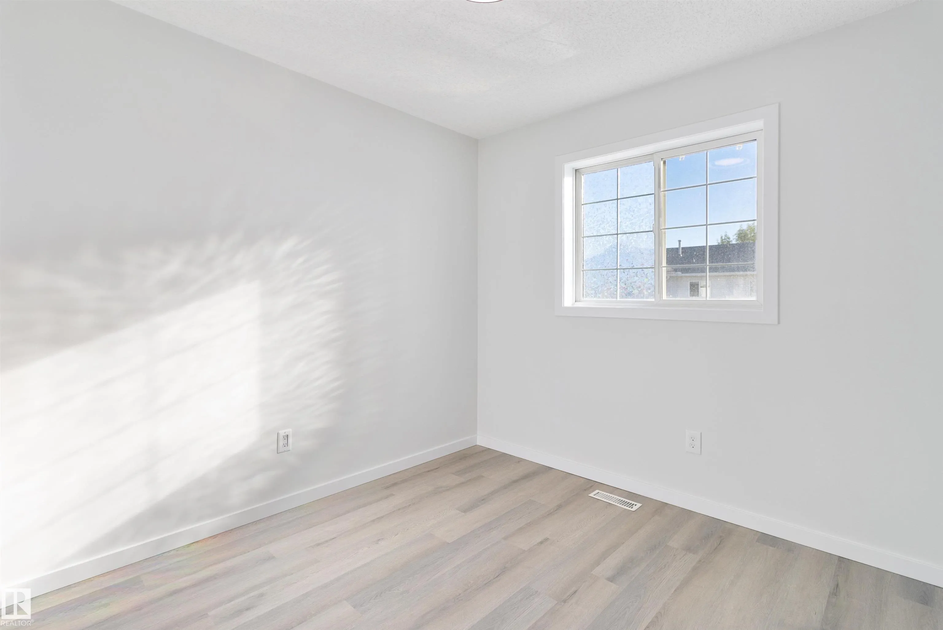 10 CRANBERRY Drive