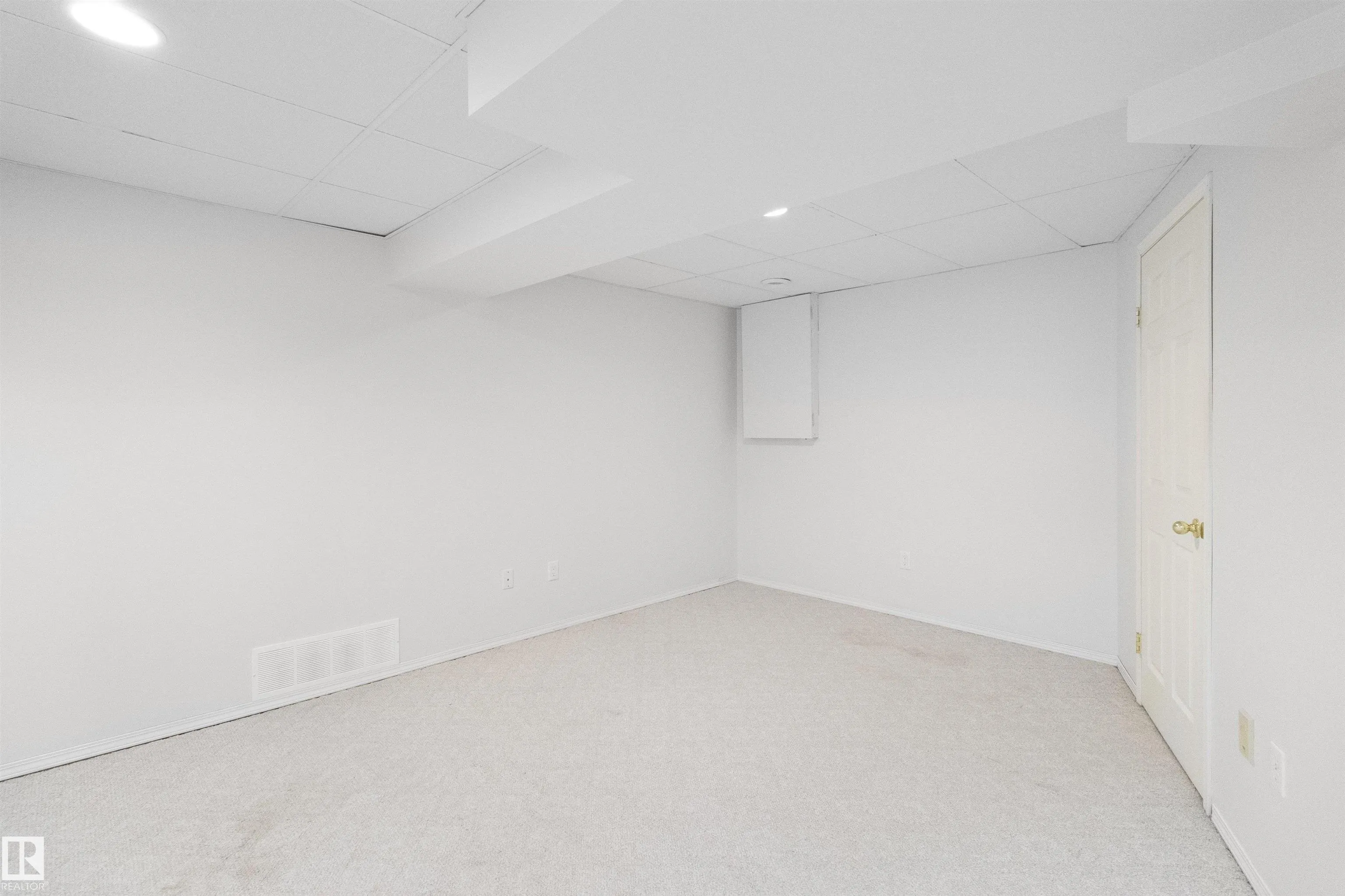 10 CRANBERRY Drive