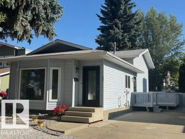 77 DAYTON Crescent