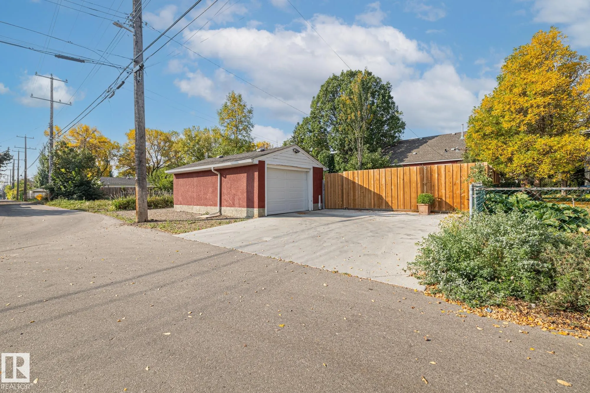 11011 135 Street
