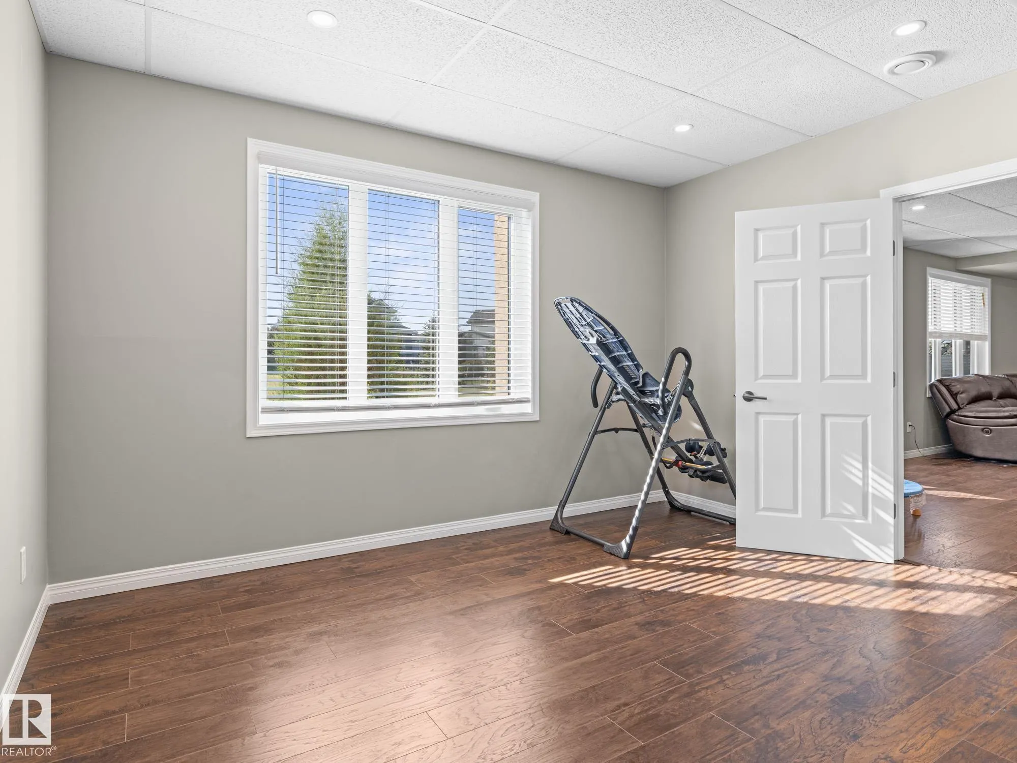 25214 COAL MINE Road