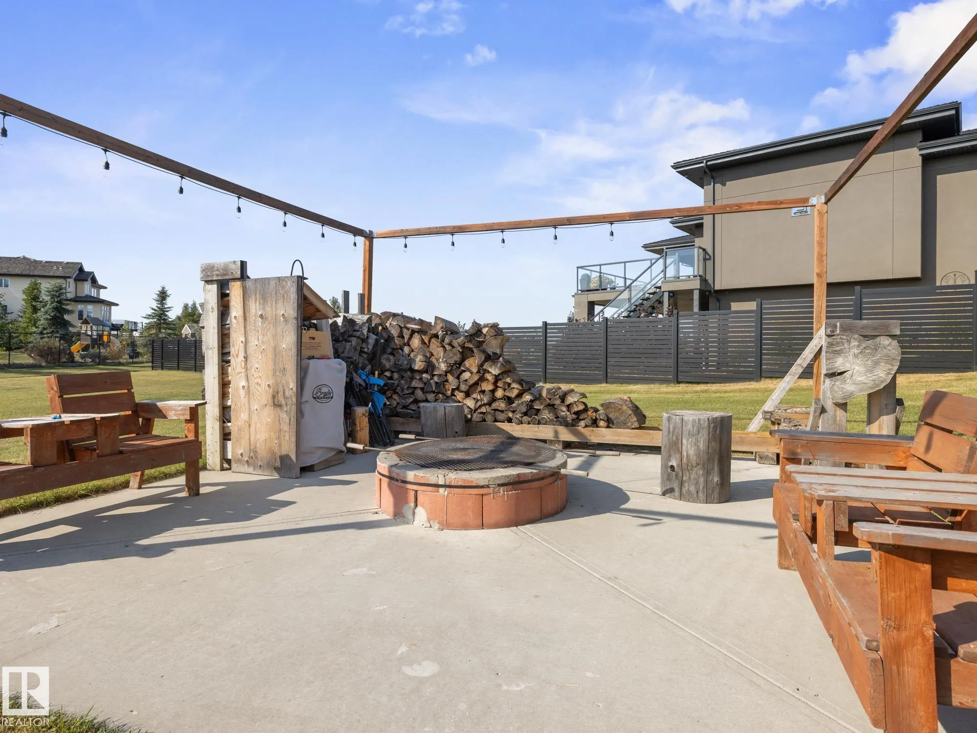 25214 COAL MINE Road