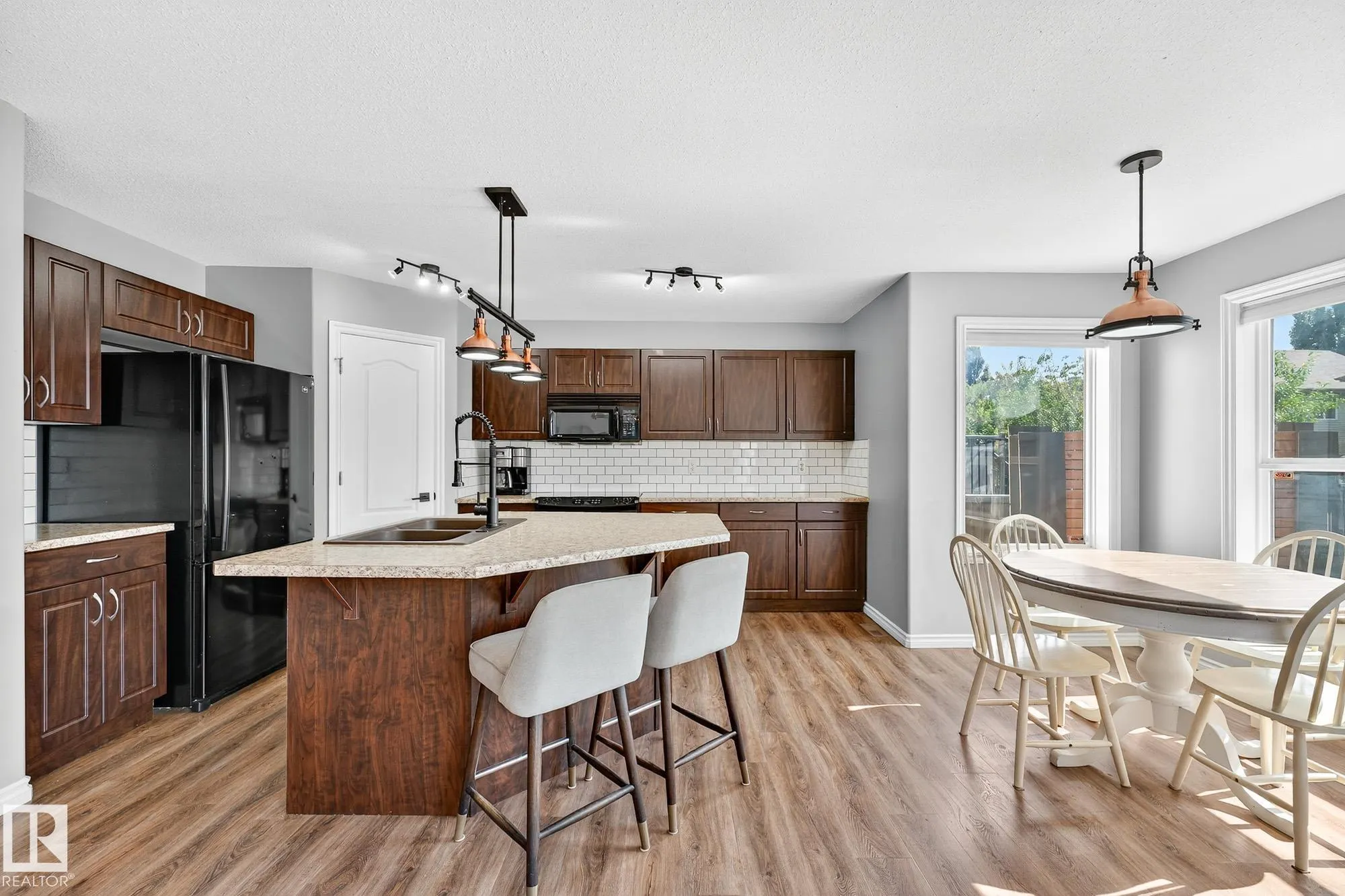133 RUE MARQUET
