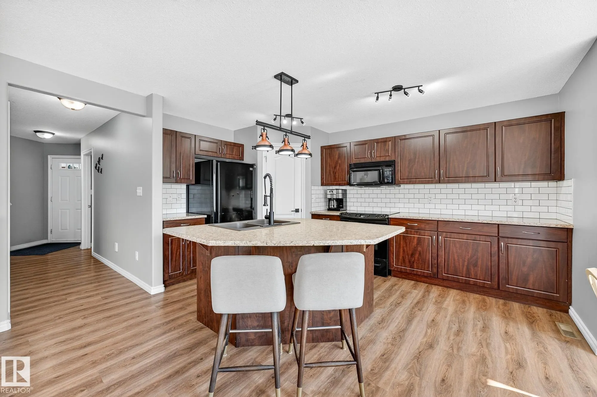 133 RUE MARQUET
