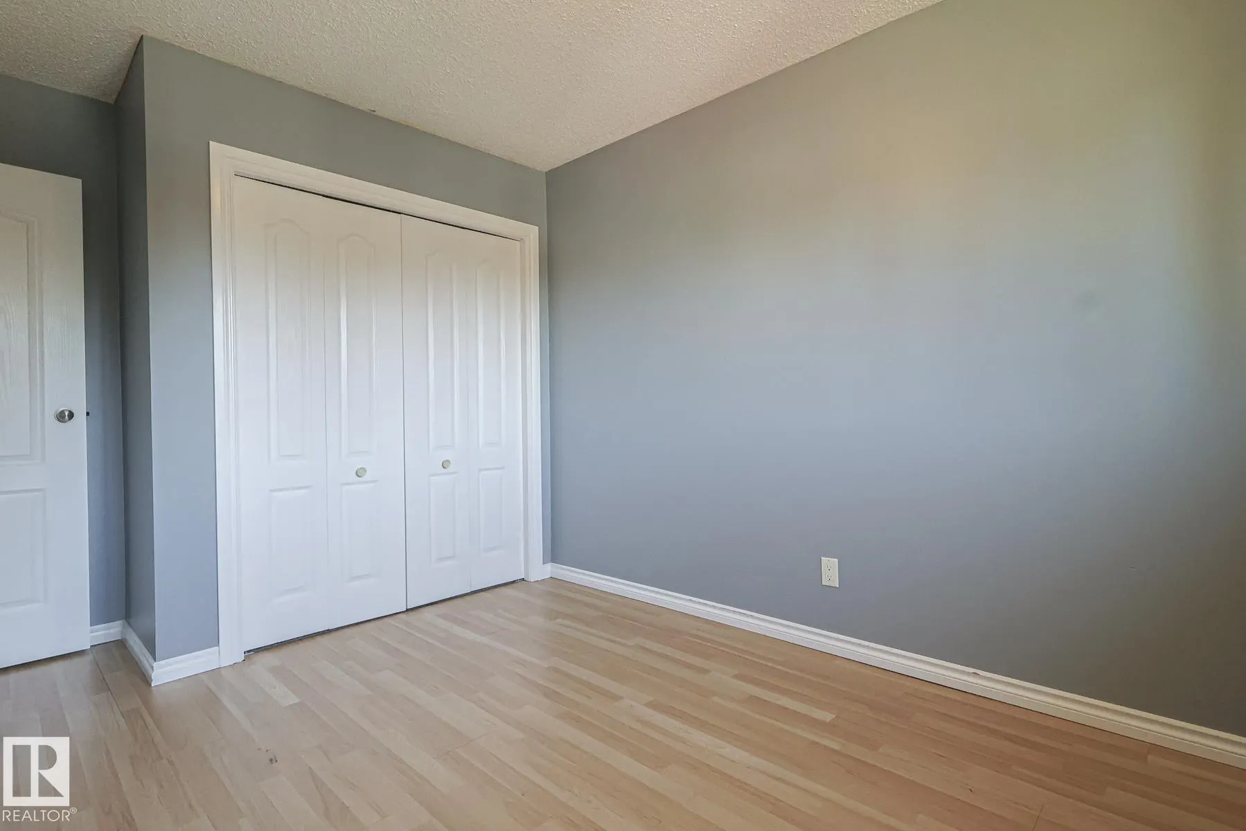 112 WELLINGTON Crescent