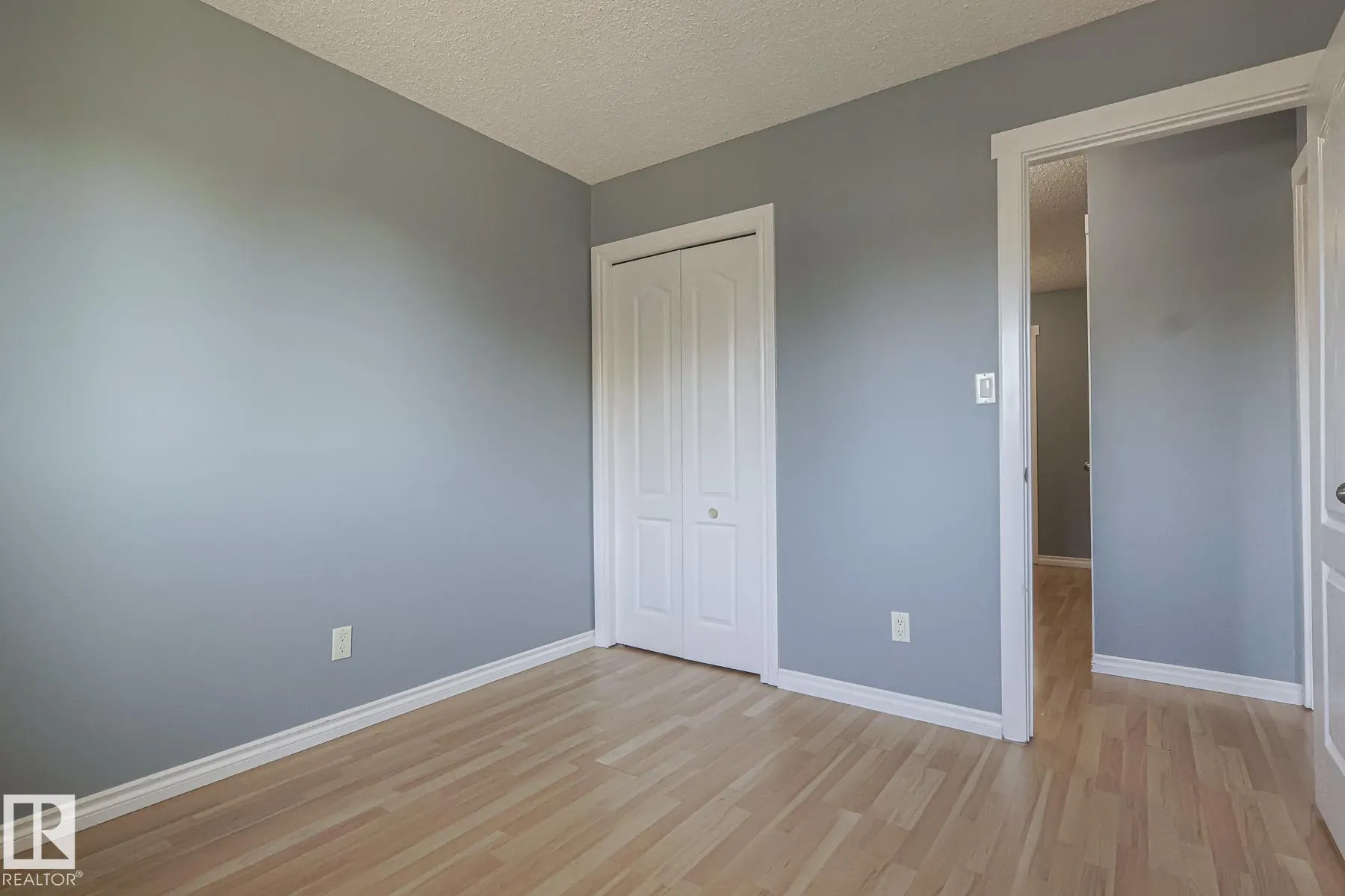 112 WELLINGTON Crescent