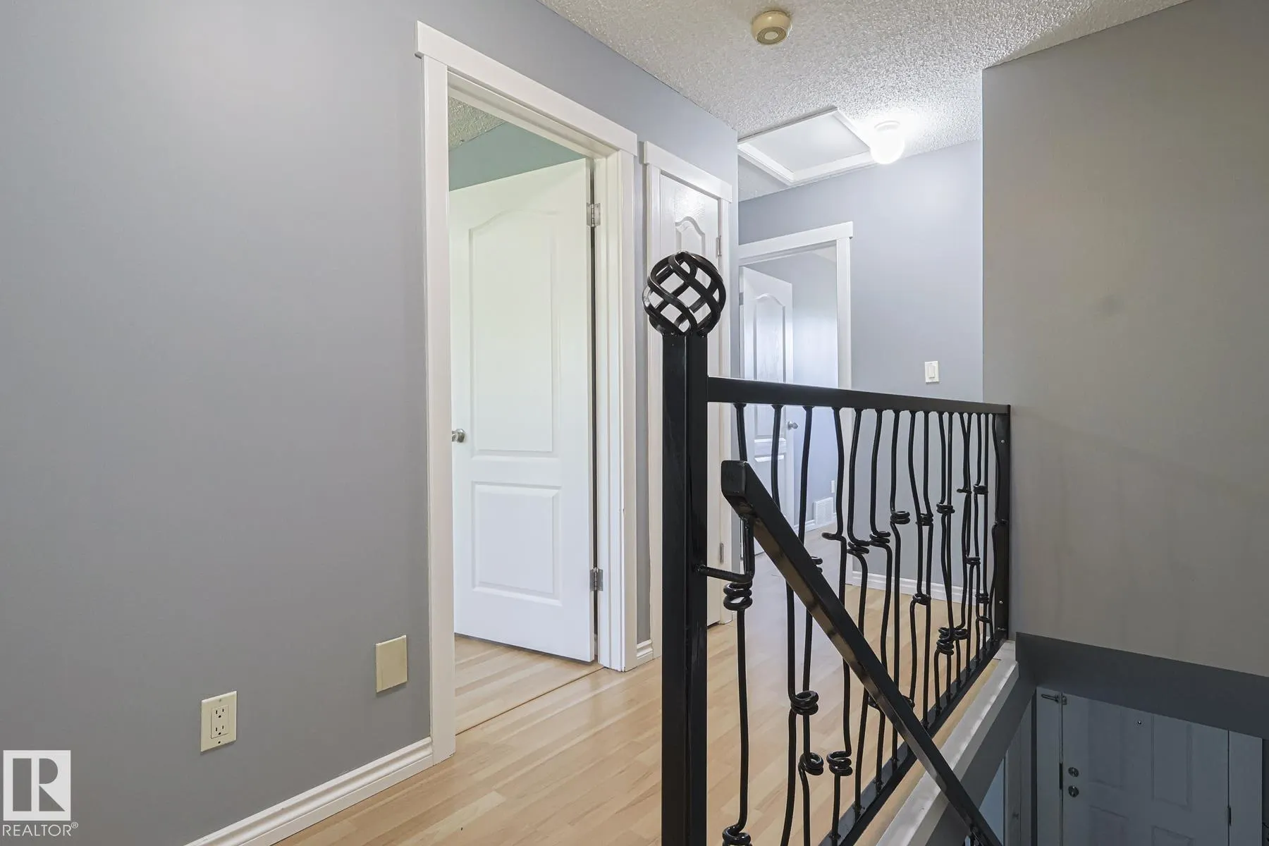 112 WELLINGTON Crescent