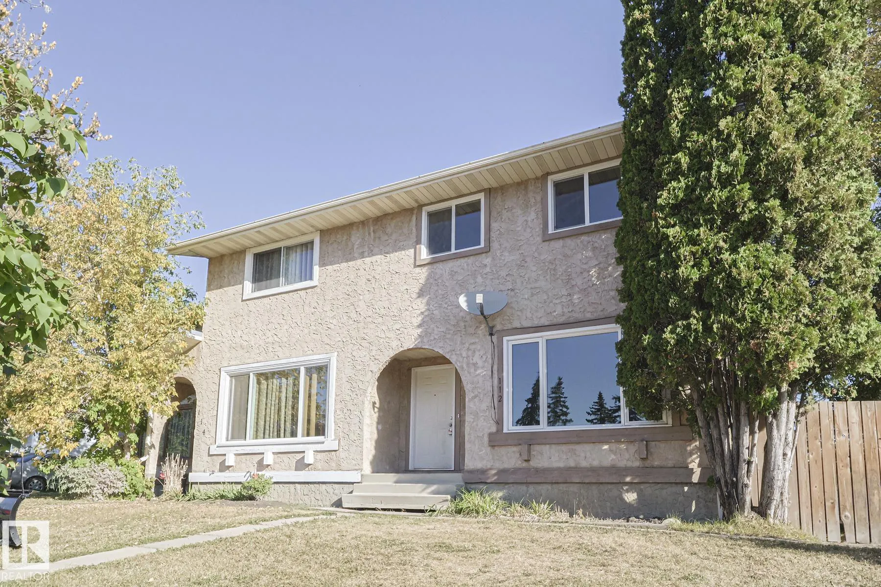 112 WELLINGTON Crescent