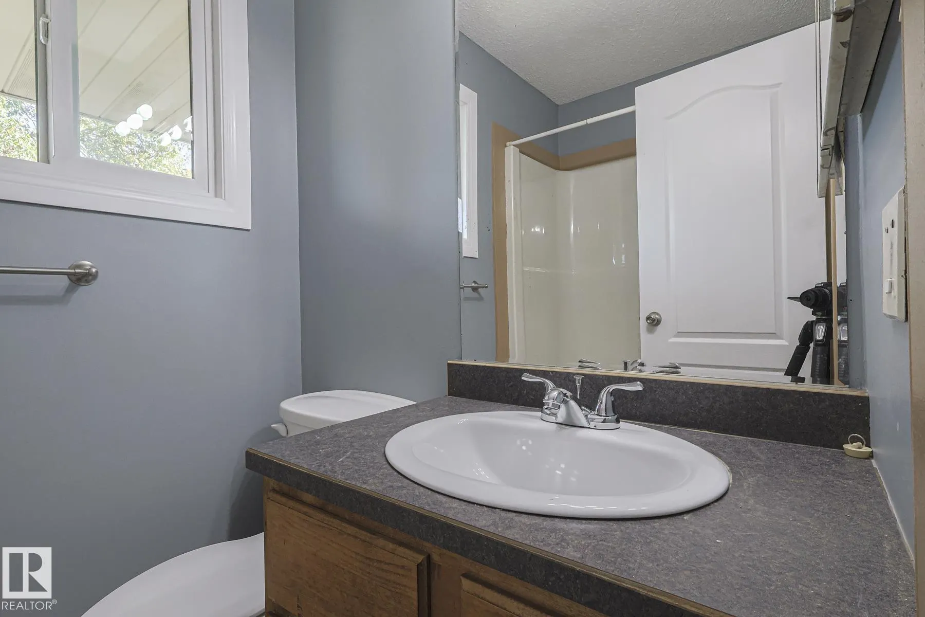 112 WELLINGTON Crescent