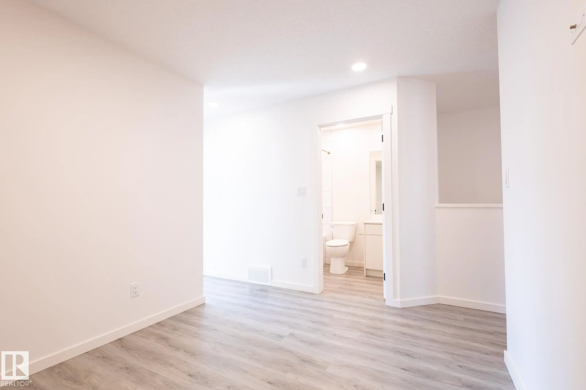 1215 PODERSKY Wynd