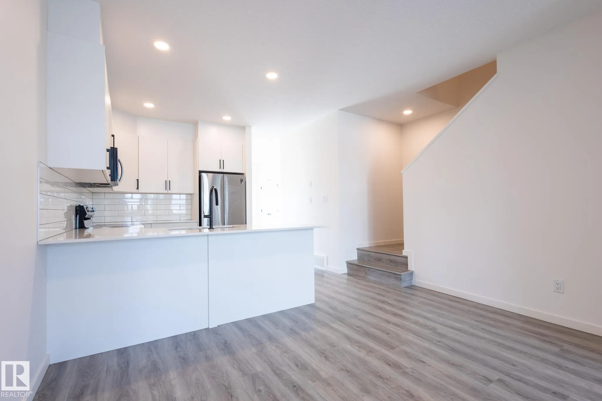 1215 PODERSKY Wynd
