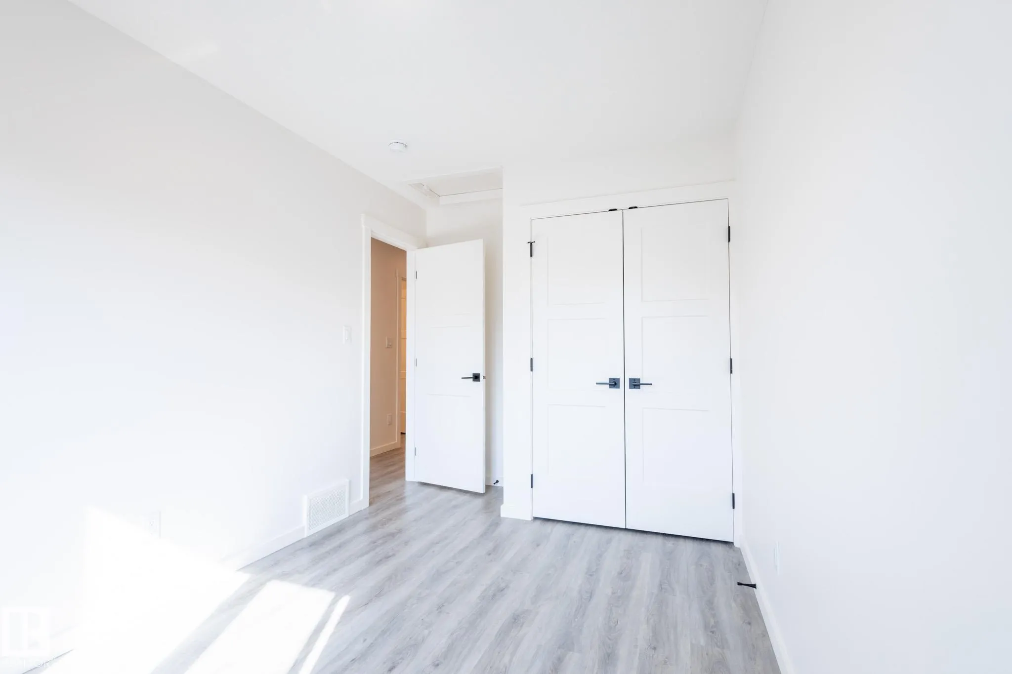1215 PODERSKY Wynd