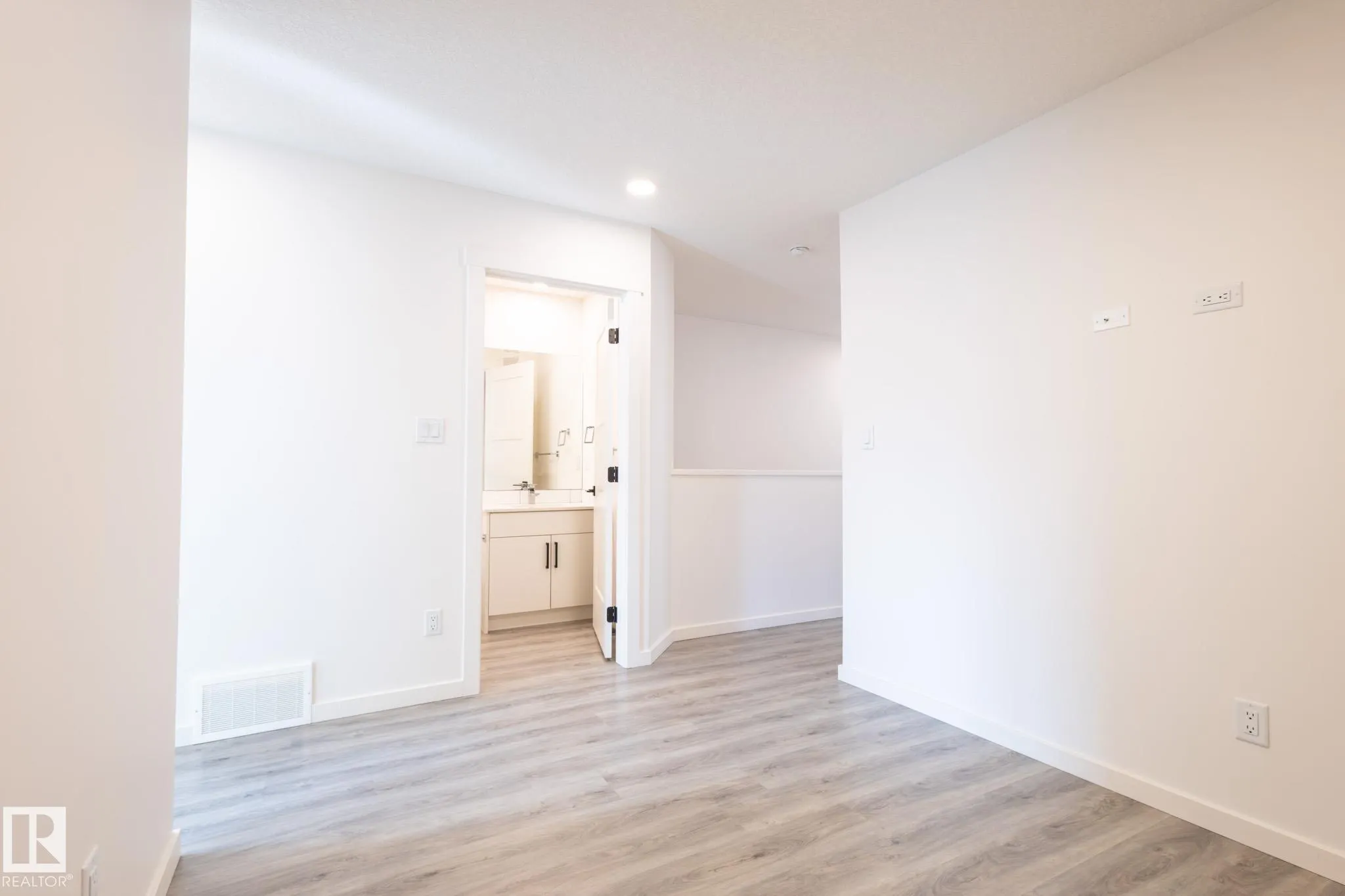 1215 PODERSKY Wynd
