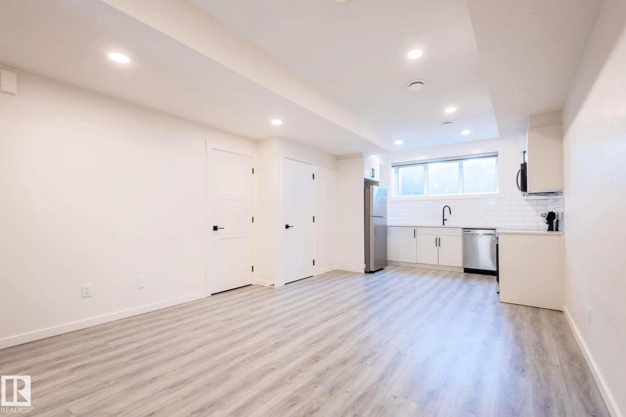 1215 PODERSKY Wynd