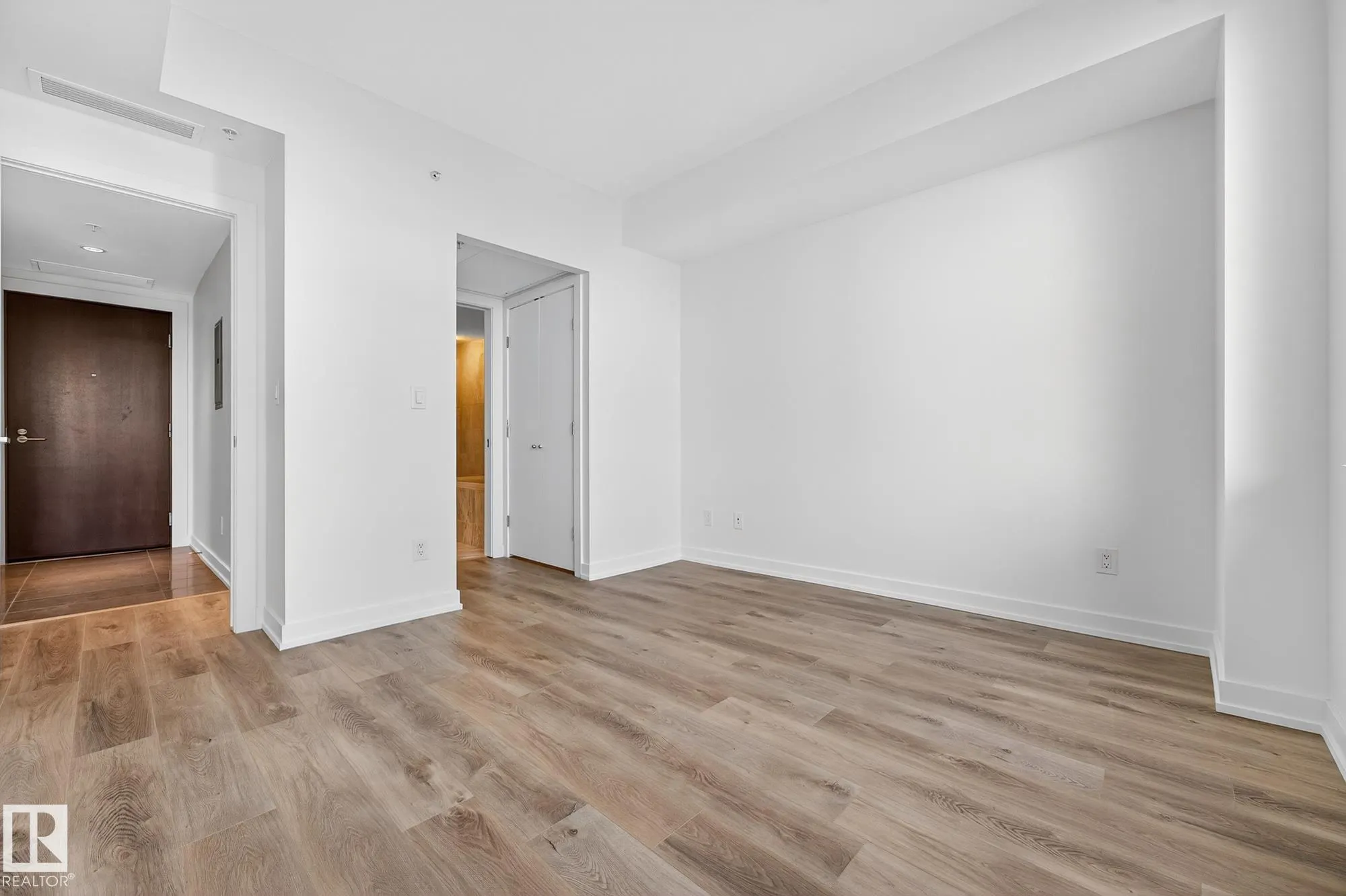 2606 109 Street