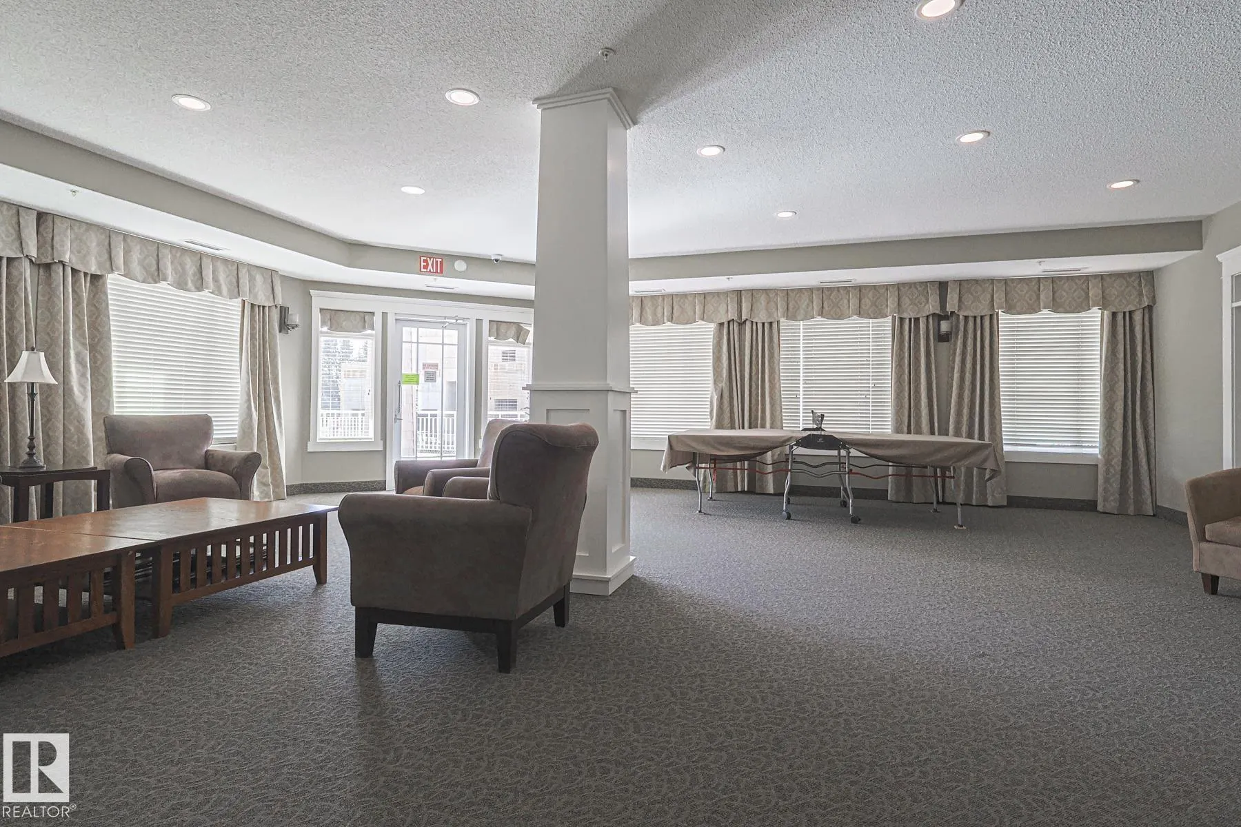 112A 511 Queen Street