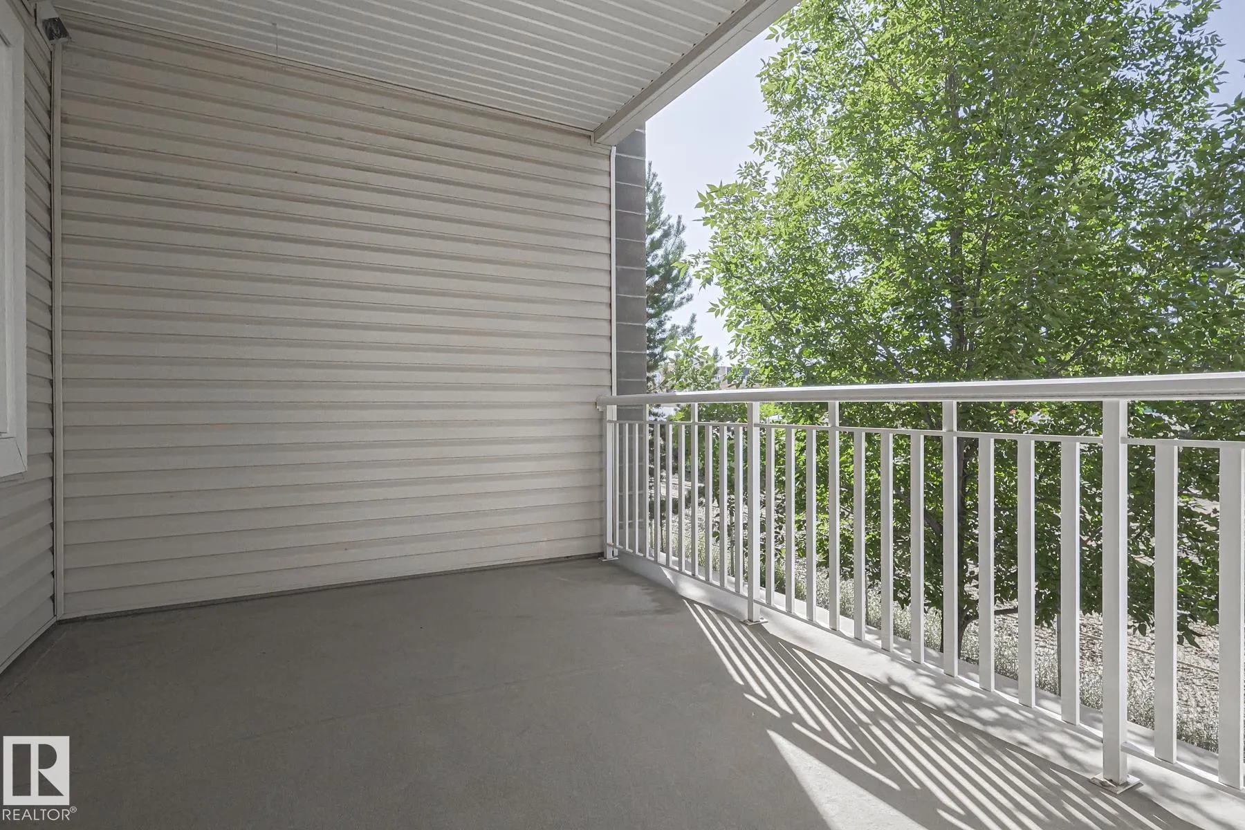 112A 511 Queen Street