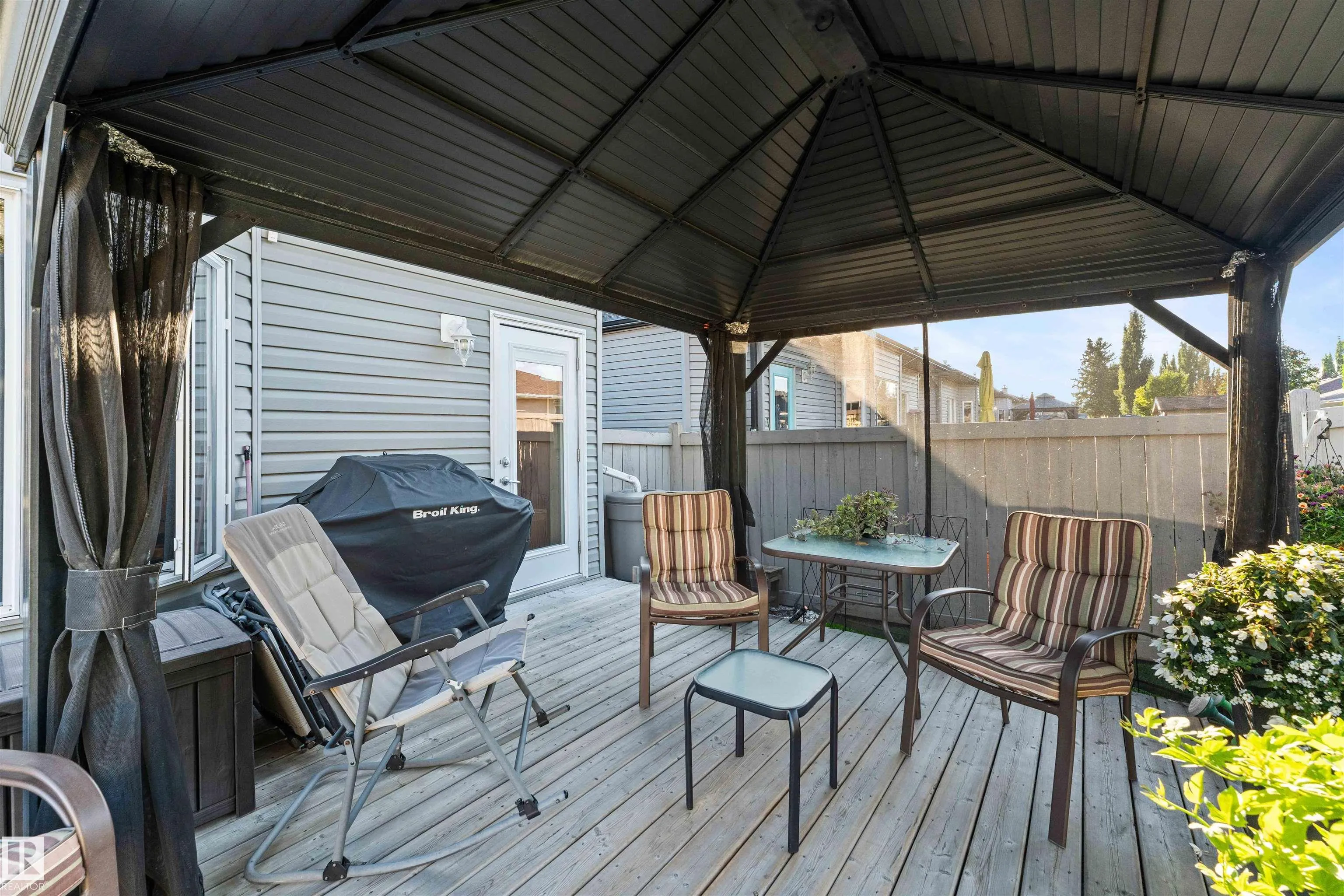 55 WILLOW WOOD Lane