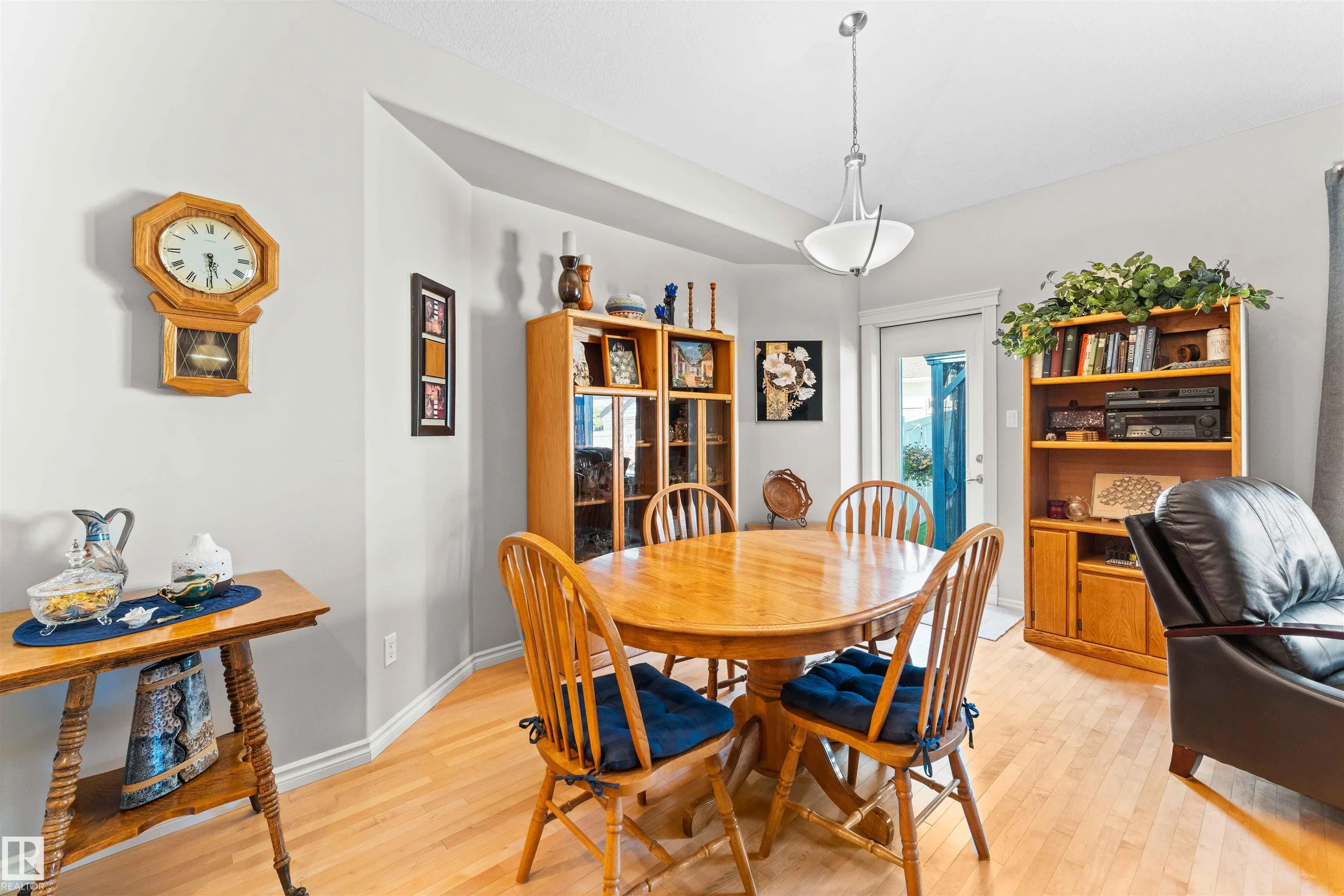 55 WILLOW WOOD Lane