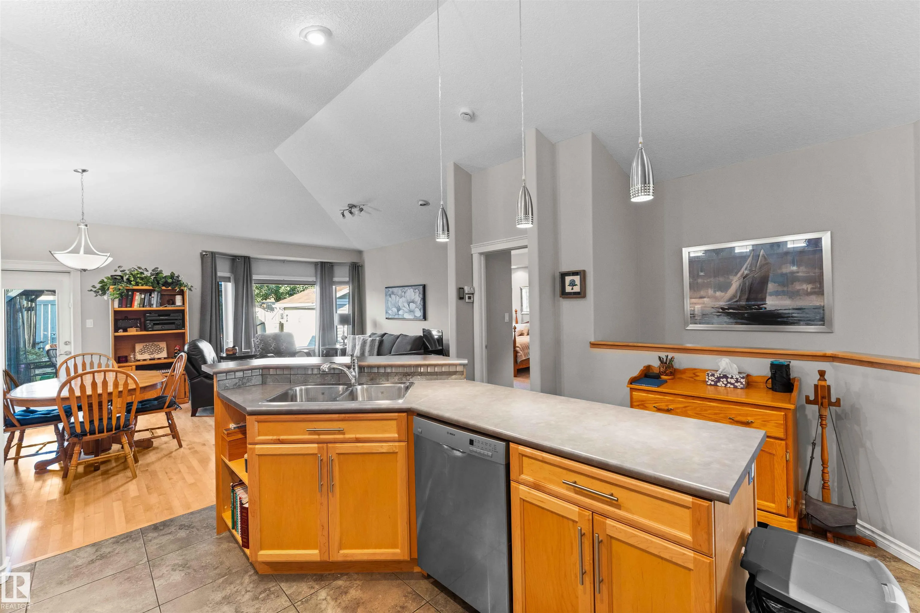 55 WILLOW WOOD Lane