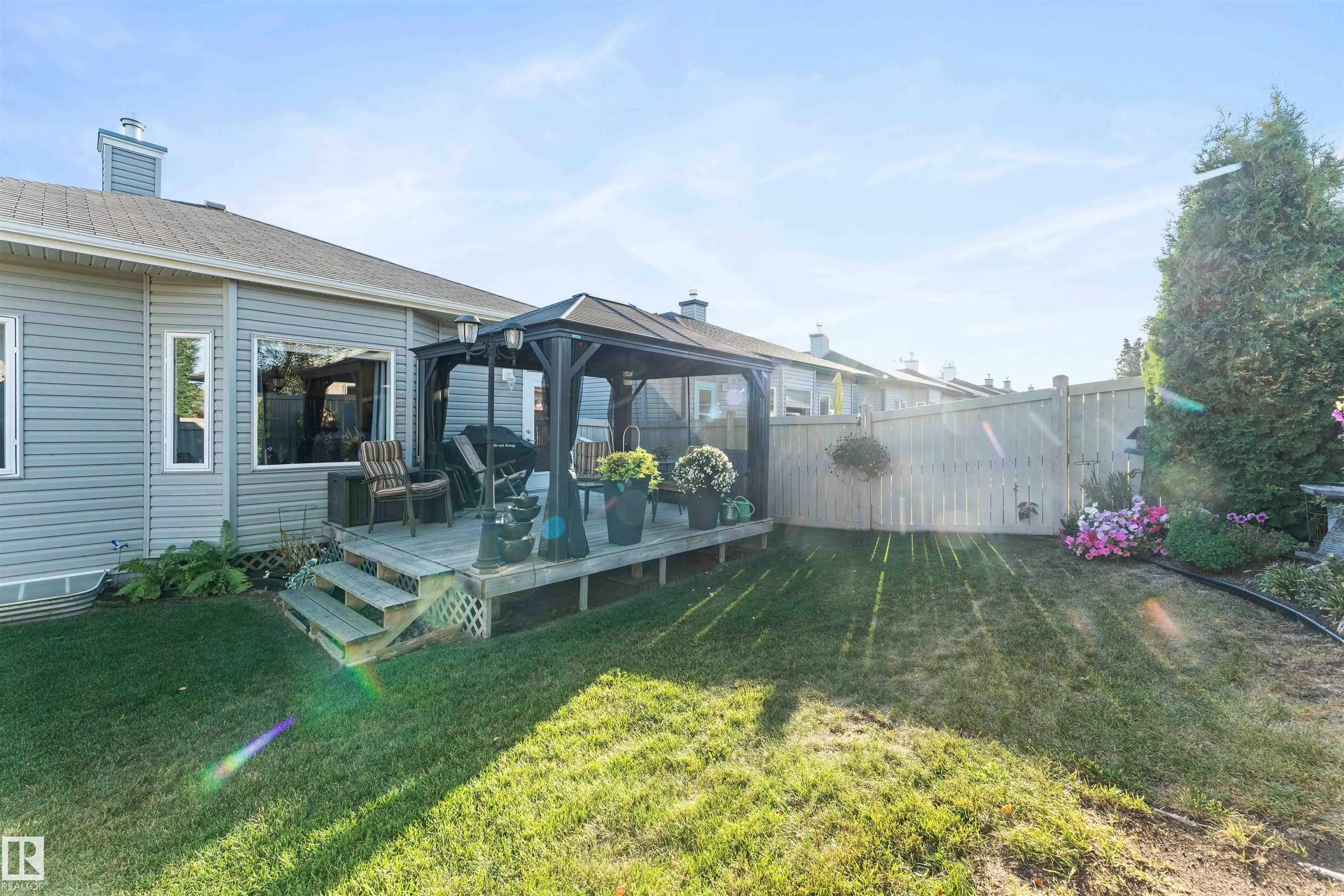 55 WILLOW WOOD Lane