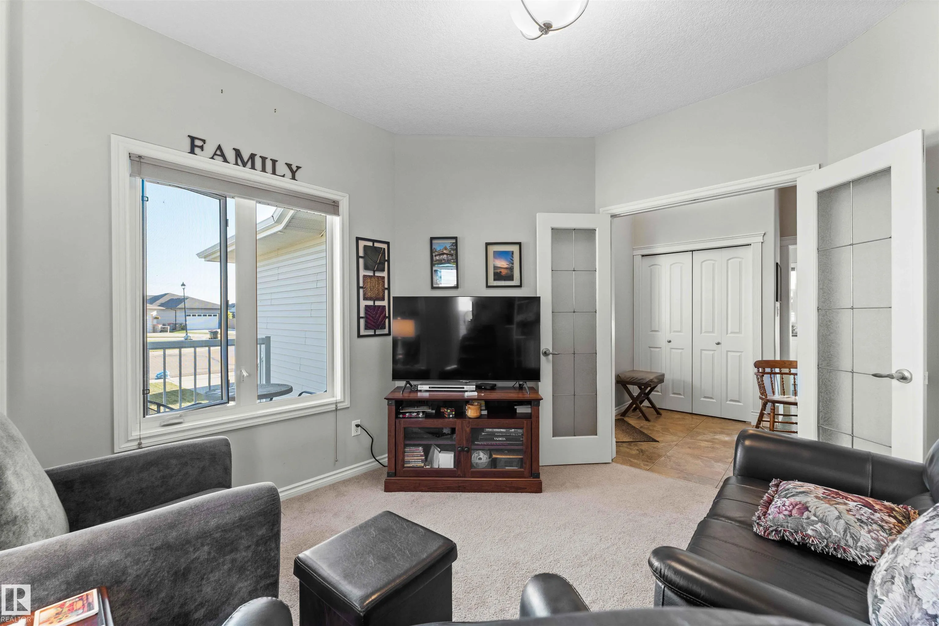 55 WILLOW WOOD Lane