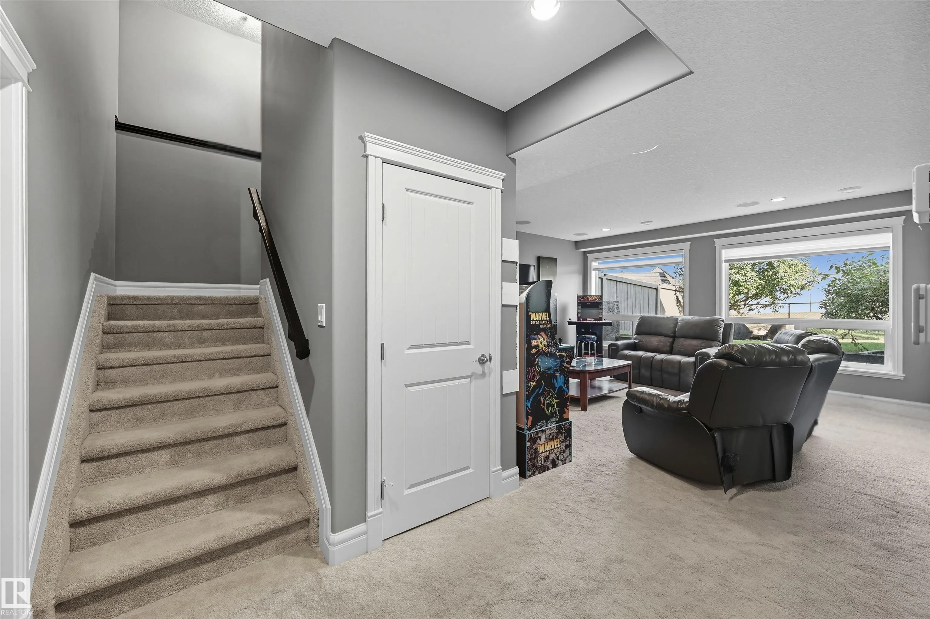 1806 ADAMSON Point(e)