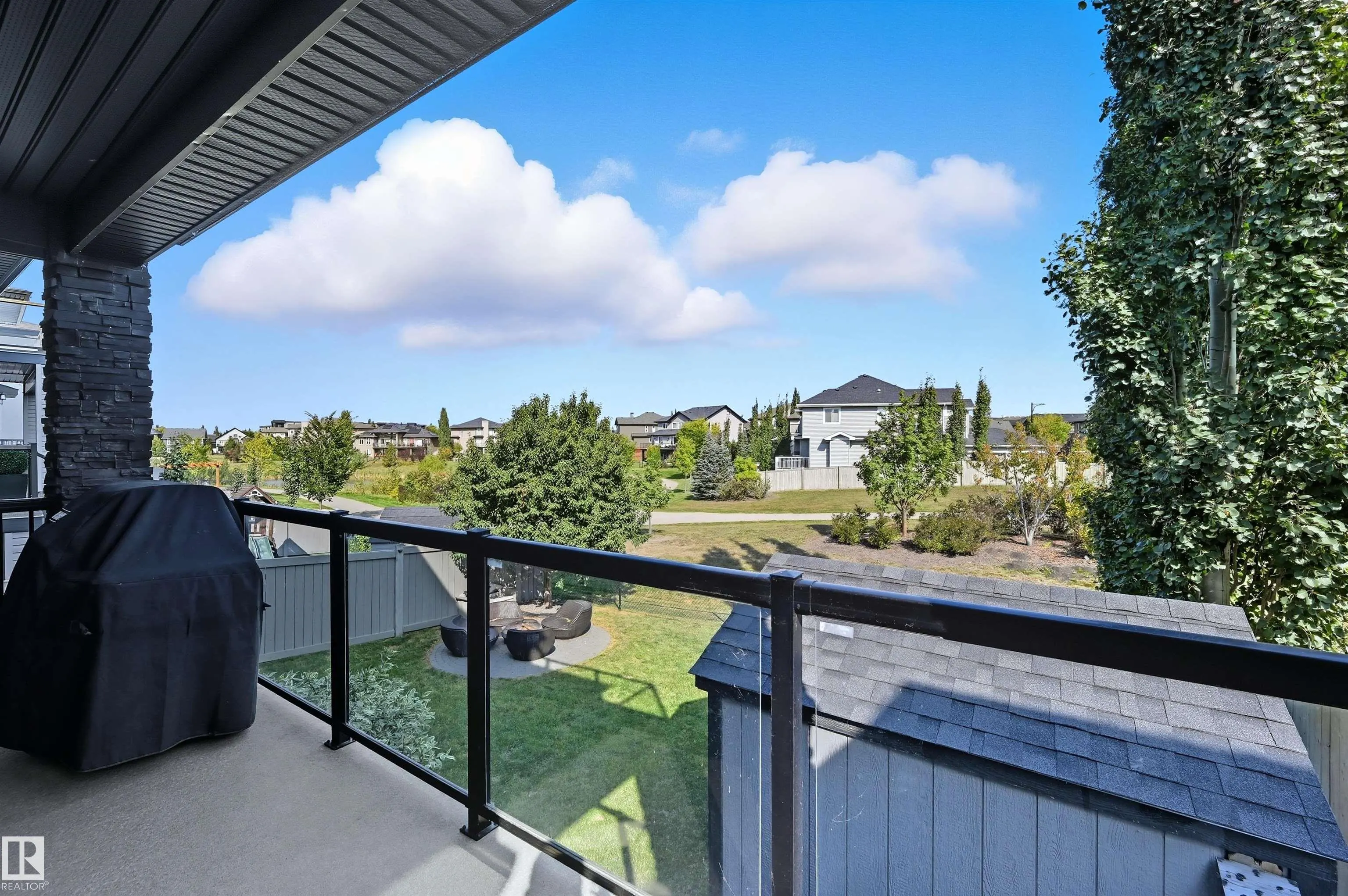 1806 ADAMSON Point(e)