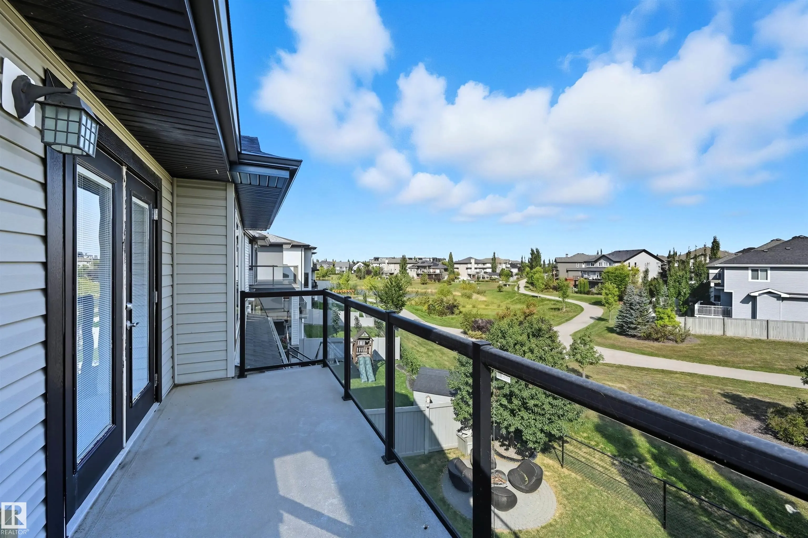 1806 ADAMSON Point(e)